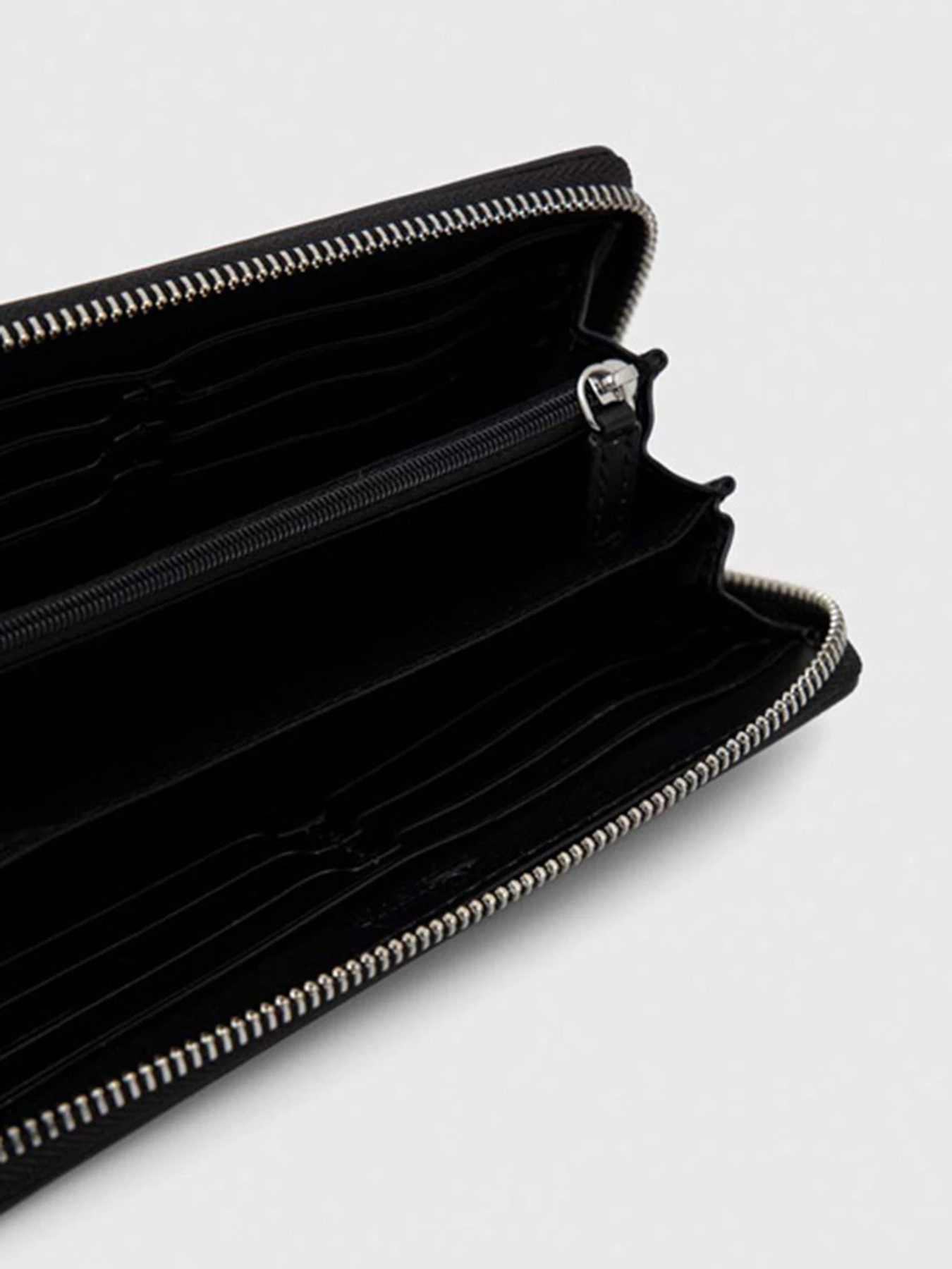 Кошельки Tommy Hilfiger модель AW0AW14564-BDS Кошельки Tommy Hilfiger модель AW0AW14564-BDS Фото