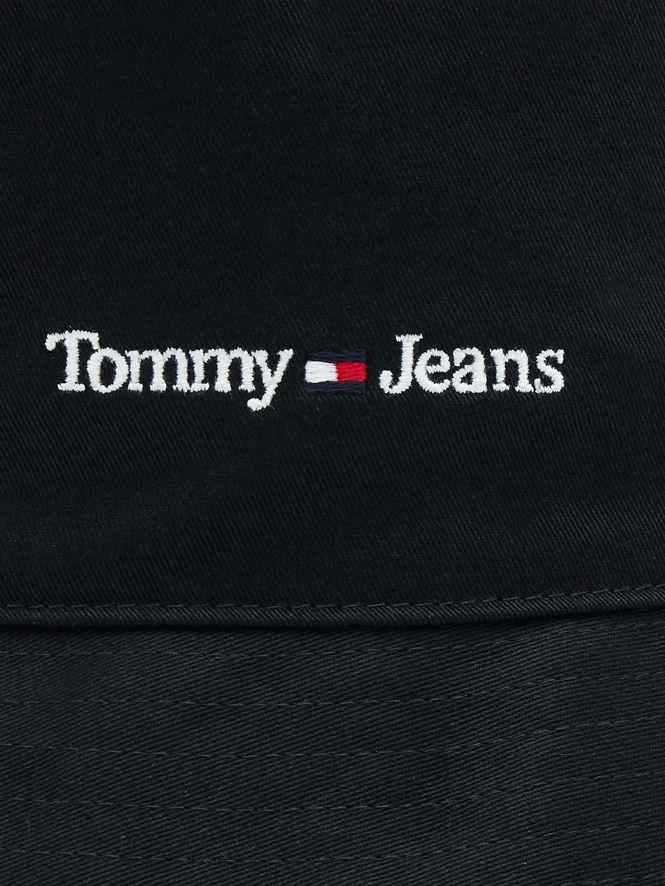 Шапки и кепки Tommy Hilfiger Logo Embroidery Bucket модель AM0AM11005-BDS Шапки и кепки Tommy Hilfiger Logo Embroidery Bucket модель AM0AM11005-BDS Фото
