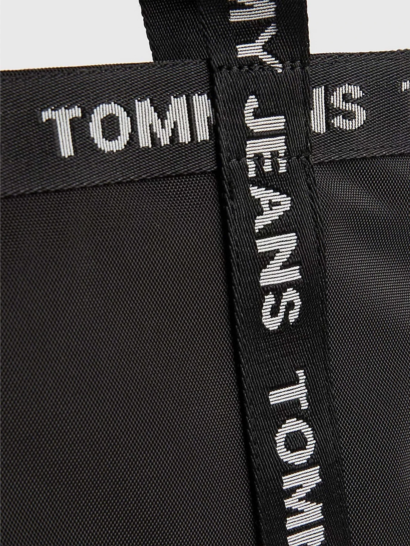Сумки Tommy Hilfiger модель AW0AW14953-BDS Сумки Tommy Hilfiger модель AW0AW14953-BDS Фото