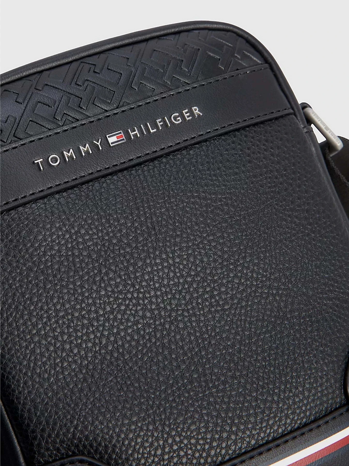 Сумки Tommy Hilfiger модель AM0AM11308-BDS Сумки Tommy Hilfiger модель AM0AM11308-BDS Фото
