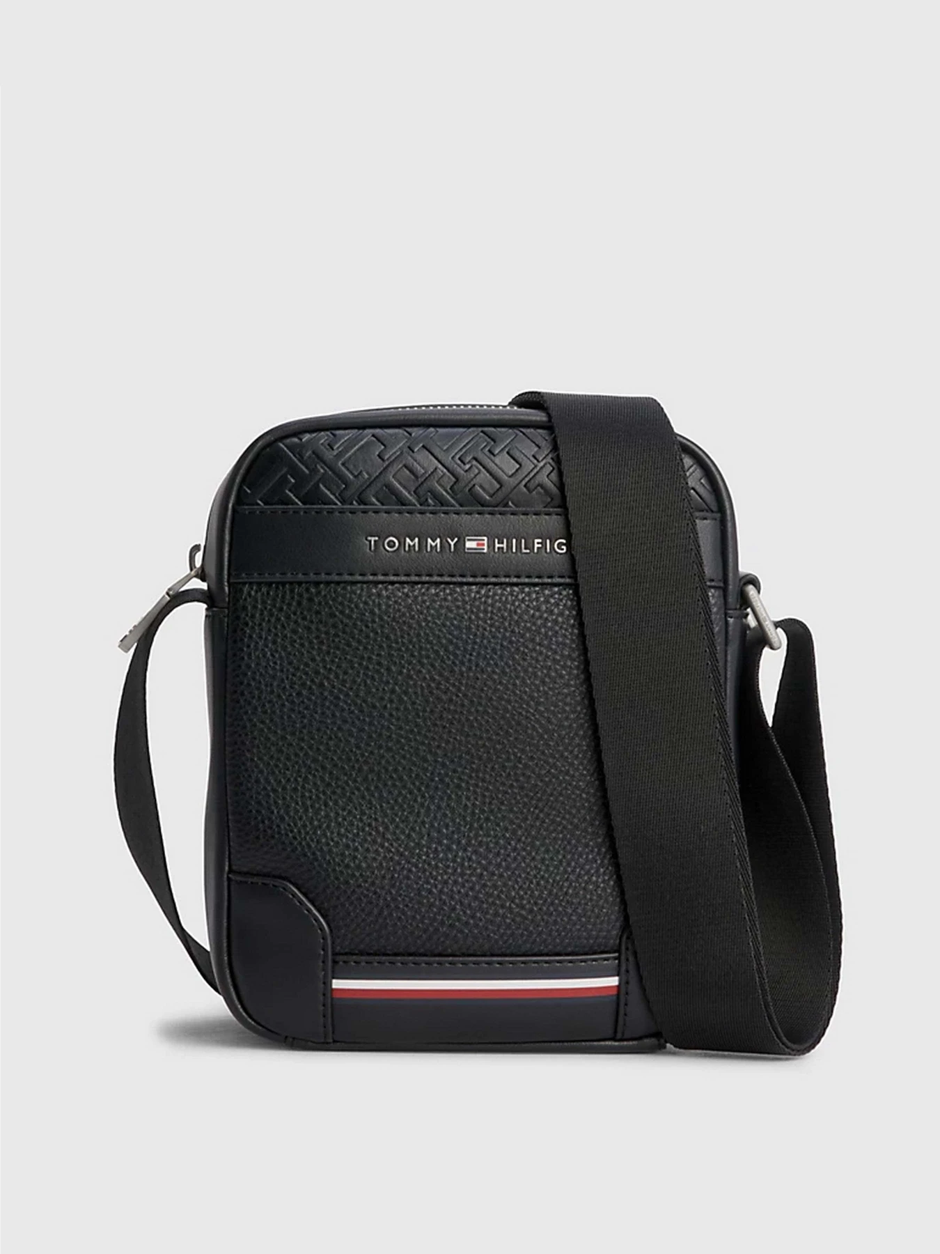 Сумки Tommy Hilfiger модель AM0AM11308-BDS Сумки Tommy Hilfiger модель AM0AM11308-BDS Фото
