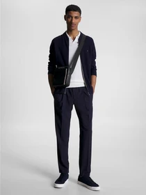 Сумки Tommy Hilfiger PIQUE TEXTURED SMALL REPORTER модель AM0AM11312-BDS Фото