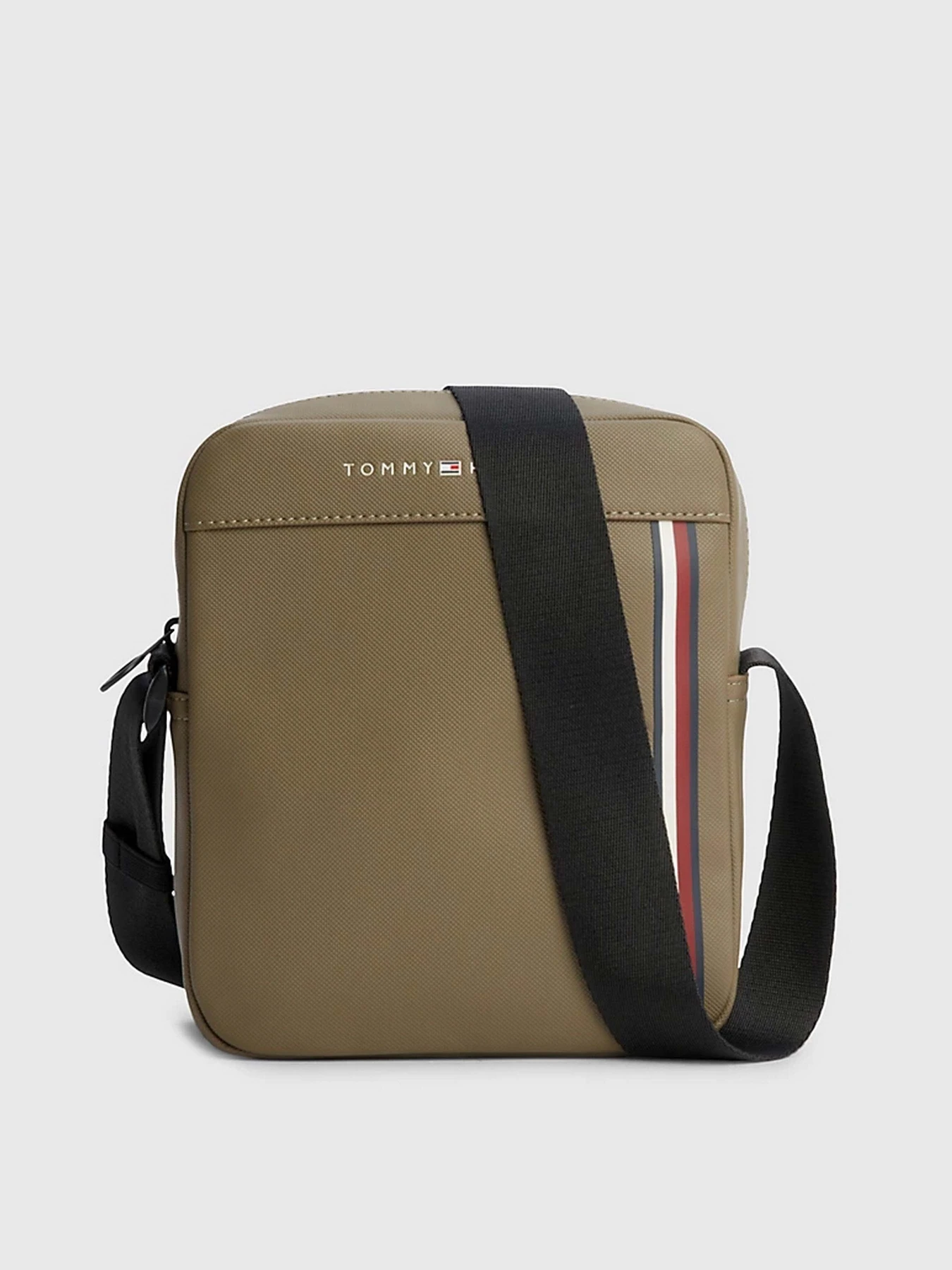Сумки Tommy Hilfiger PIQUE TEXTURED SMALL REPORTER модель AM0AM11312-RBU Сумки Tommy Hilfiger PIQUE TEXTURED SMALL REPORTER модель AM0AM11312-RBU Фото