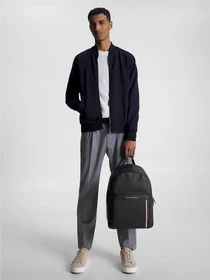 Рюкзаки Tommy Hilfiger PIQUE TEXTURED SMALL REPORTER модель AM0AM11317-BDS Фото