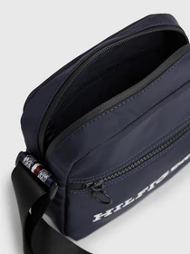 Сумки Tommy Hilfiger RECYCLED SMALL REPORTER модель AM0AM11381-DW6 Фото