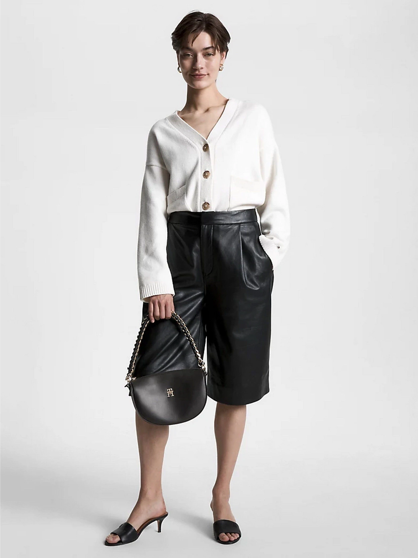 Сумки Tommy Hilfiger модель AW0AW14859-BDS Сумки Tommy Hilfiger модель AW0AW14859-BDS Фото