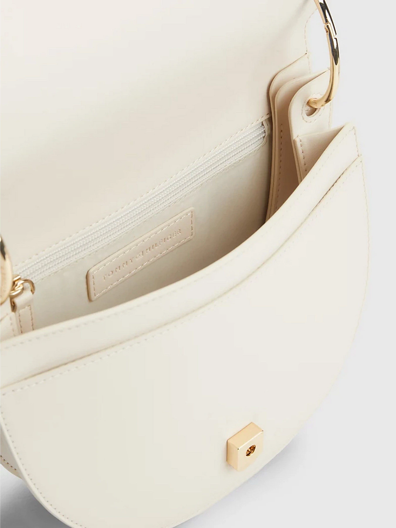 Сумки Tommy Hilfiger модель AW0AW14862-AA8 Сумки Tommy Hilfiger модель AW0AW14862-AA8 Фото