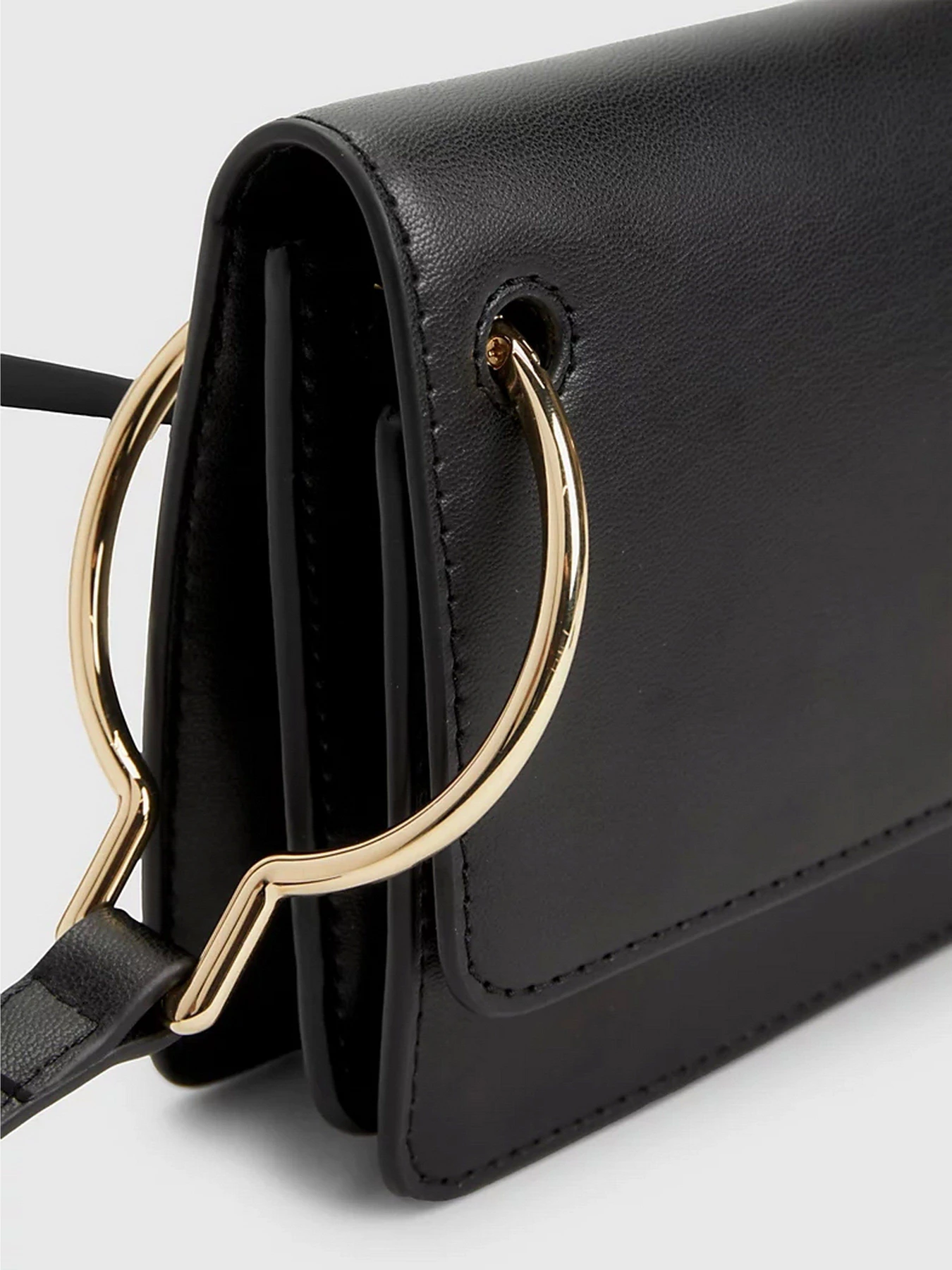 Сумки Tommy Hilfiger модель AW0AW14863-BDS Сумки Tommy Hilfiger модель AW0AW14863-BDS Фото