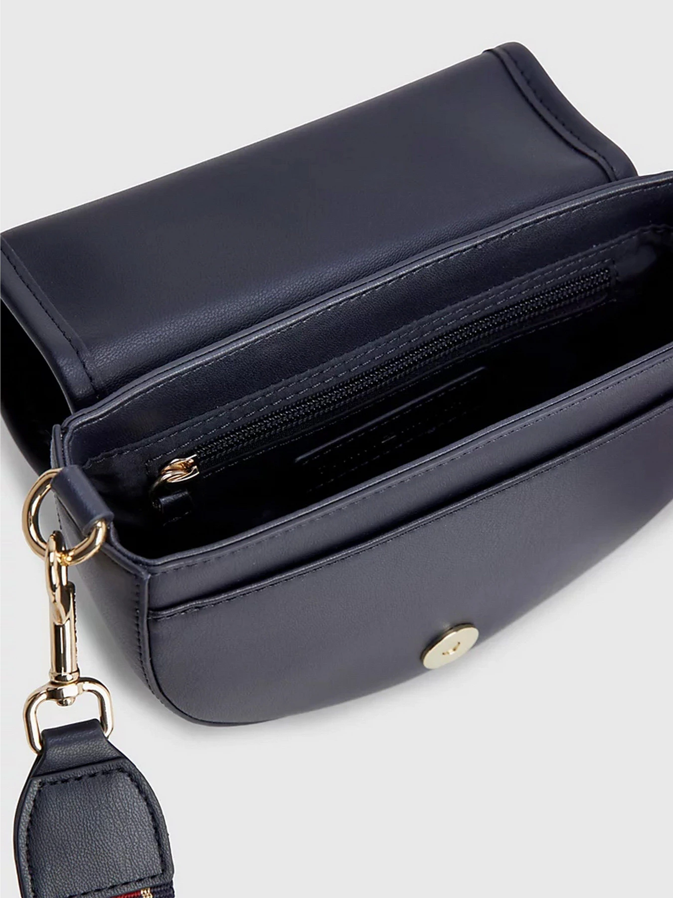 Сумки Tommy Hilfiger модель AW0AW14877-DW6 Сумки Tommy Hilfiger модель AW0AW14877-DW6 Фото