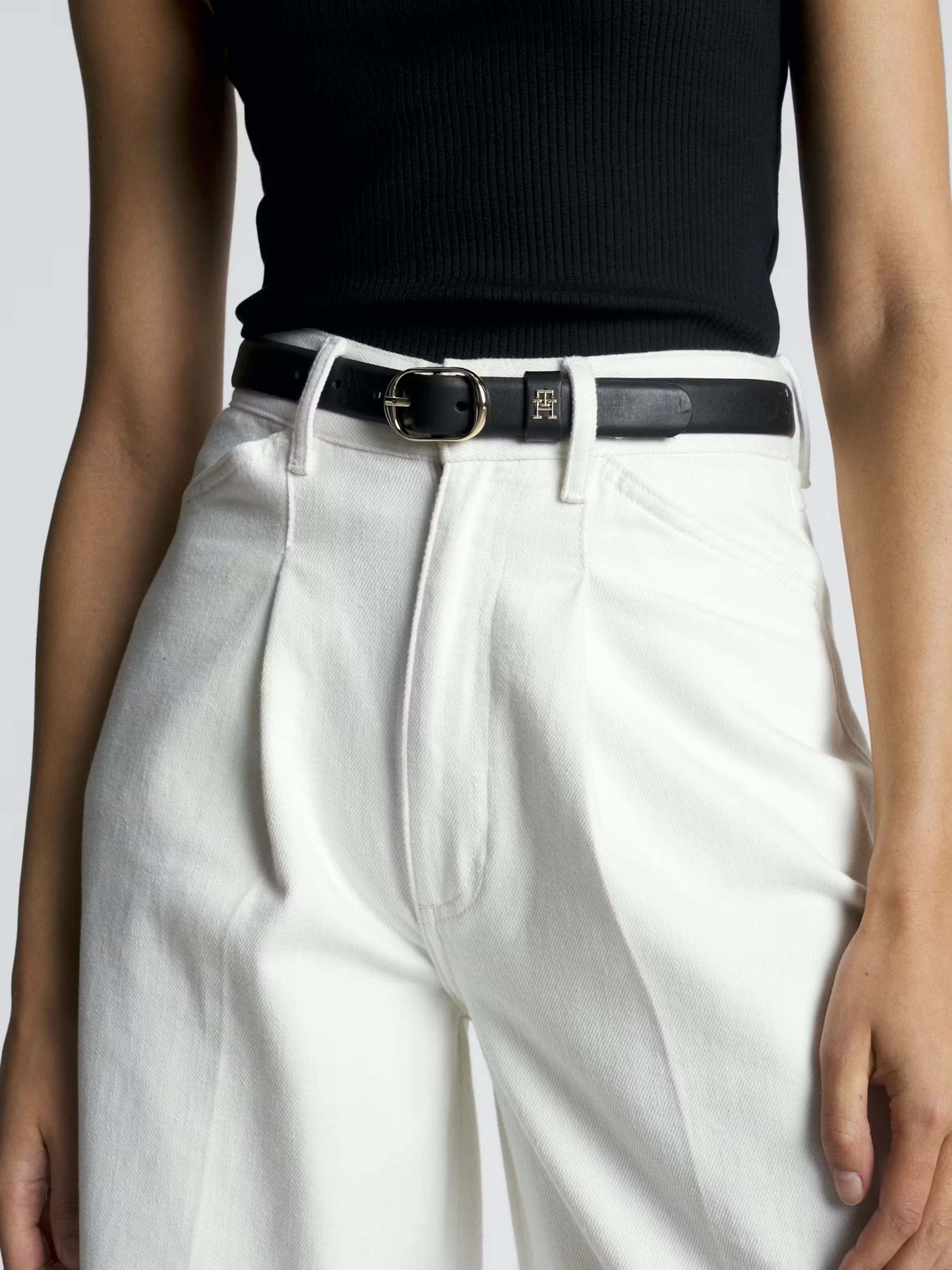 Ремни Tommy Hilfiger CASUAL LEATHER MONOGRAM модель AW0AW14938-BDS Фото