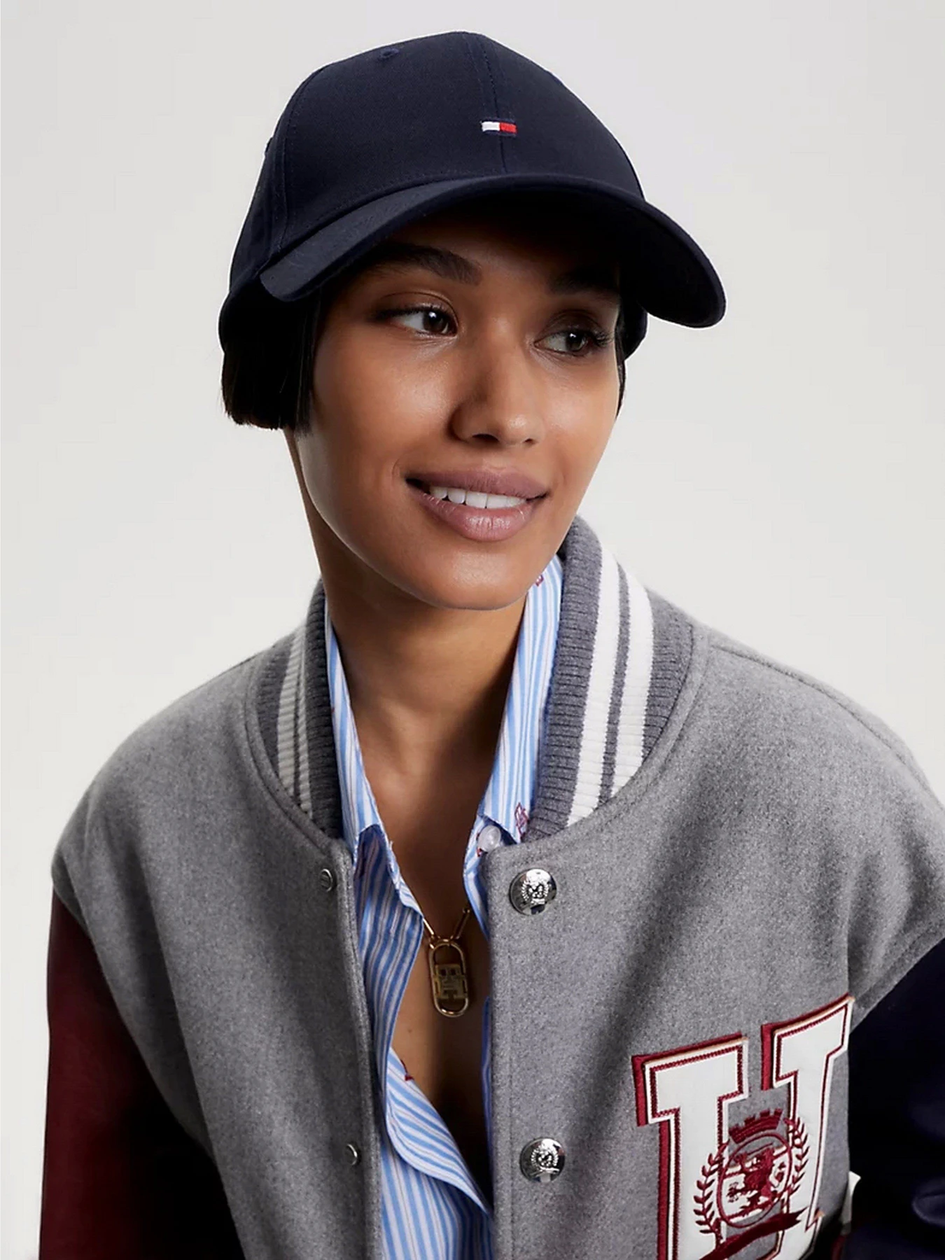 Шапки та кепки Tommy Hilfiger ESSENTIAL FLAG BASEBALL модель AW0AW14923-DW6 Фото