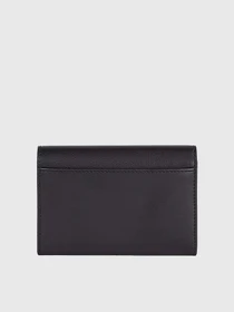 Кошельки Tommy Hilfiger CHIC MEDIUM MONOGRAM FLAP модель AW0AW14887-BDS Фото