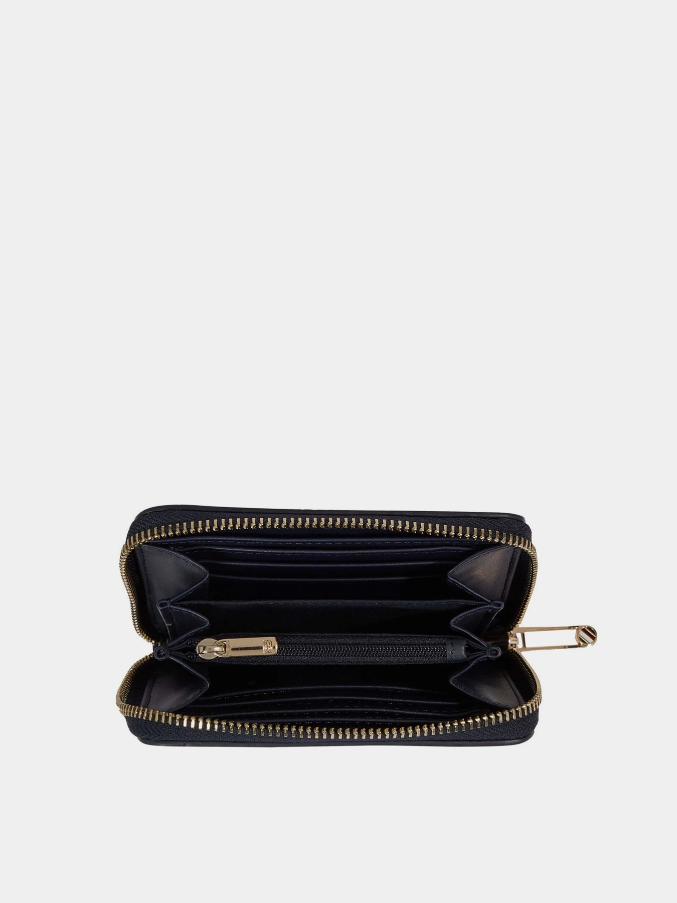 Кошельки Tommy Hilfiger модель AW0AW15118-DW6 Кошельки Tommy Hilfiger модель AW0AW15118-DW6 Фото