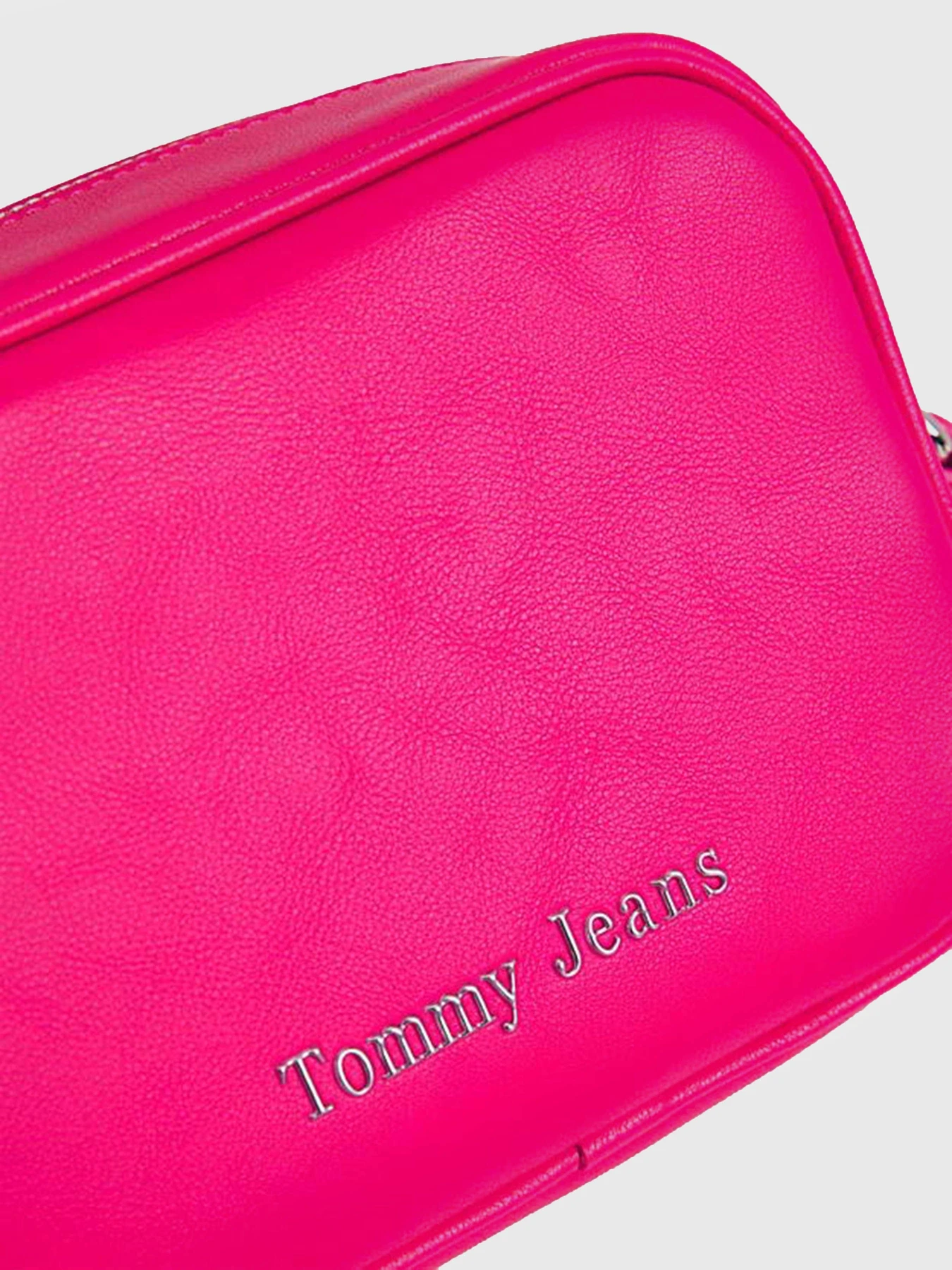 Сумки Tommy Hilfiger Tjw Must Camera Bag Regular Pu модель AW0AW15420-TSA Фото