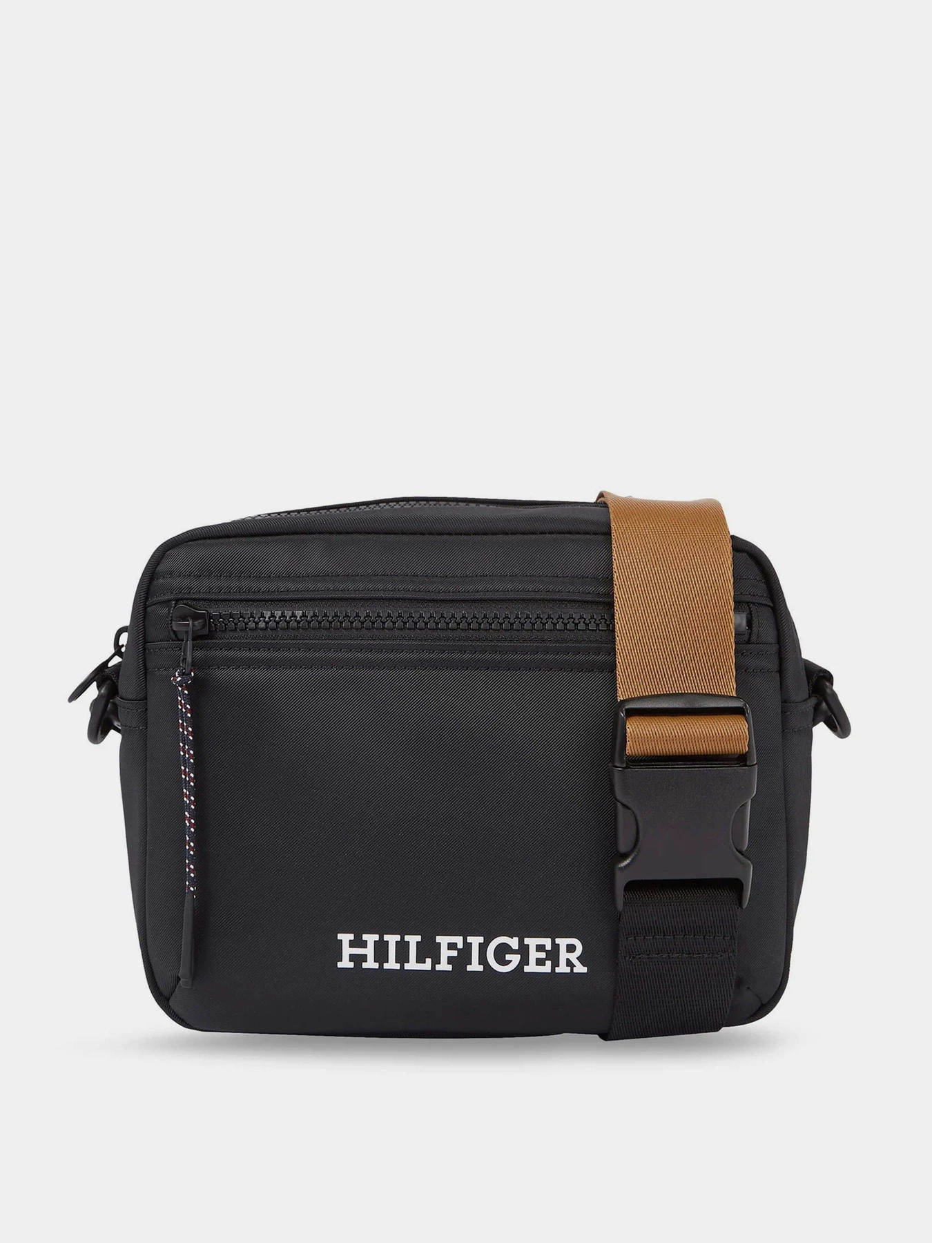 Сумки Tommy Hilfiger Th Monotype Ew Reporter модель AM0AM11546-BDS Сумки Tommy Hilfiger Th Monotype Ew Reporter модель AM0AM11546-BDS Фото