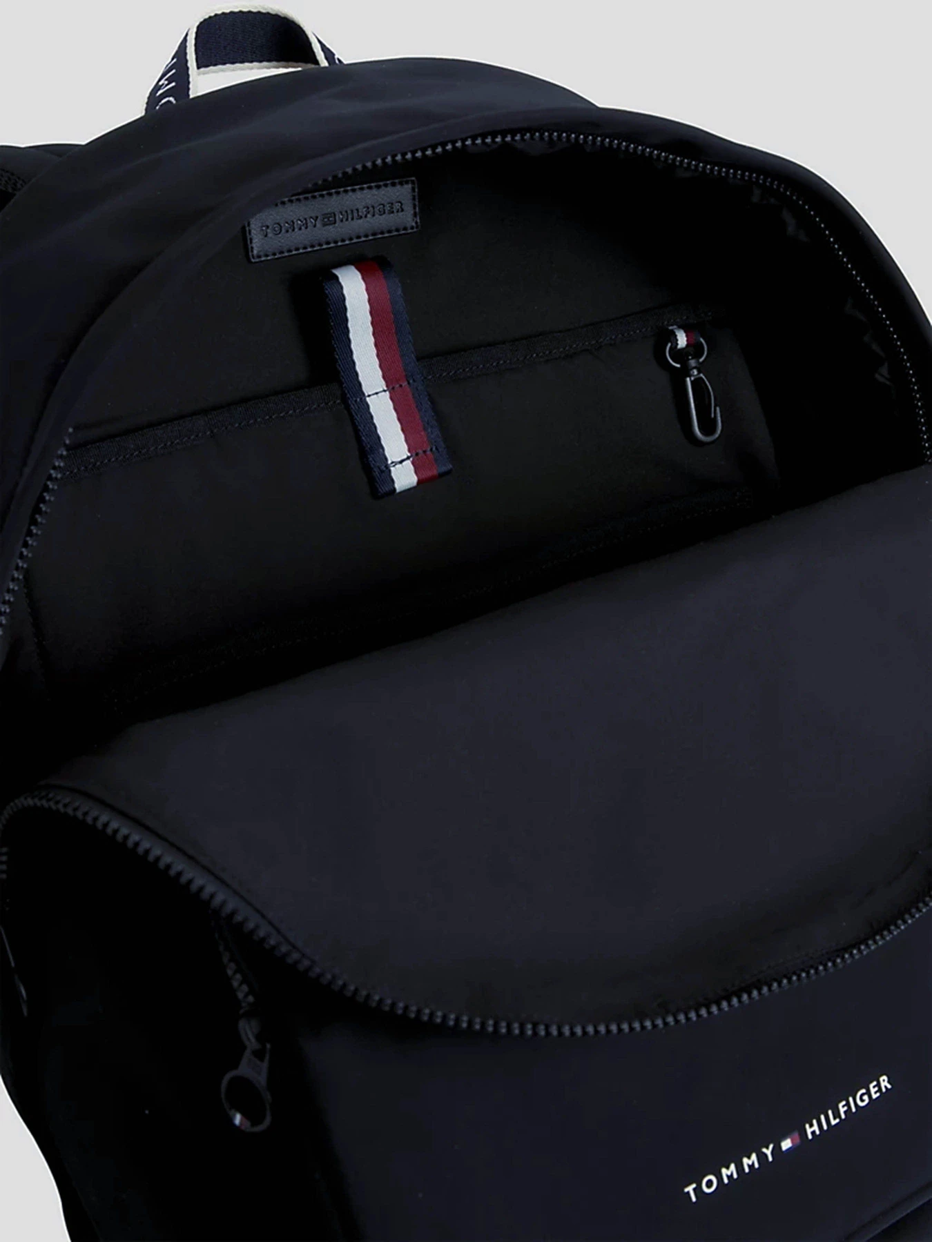 Рюкзаки Tommy Hilfiger модель AM0AM11550-BDS Фото