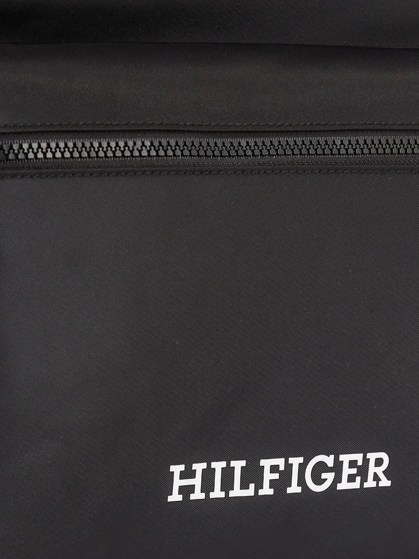 Рюкзаки Tommy Hilfiger Th Monotype Dome Backpack модель AM0AM12112-BDS Рюкзаки Tommy Hilfiger Th Monotype Dome Backpack модель AM0AM12112-BDS Фото