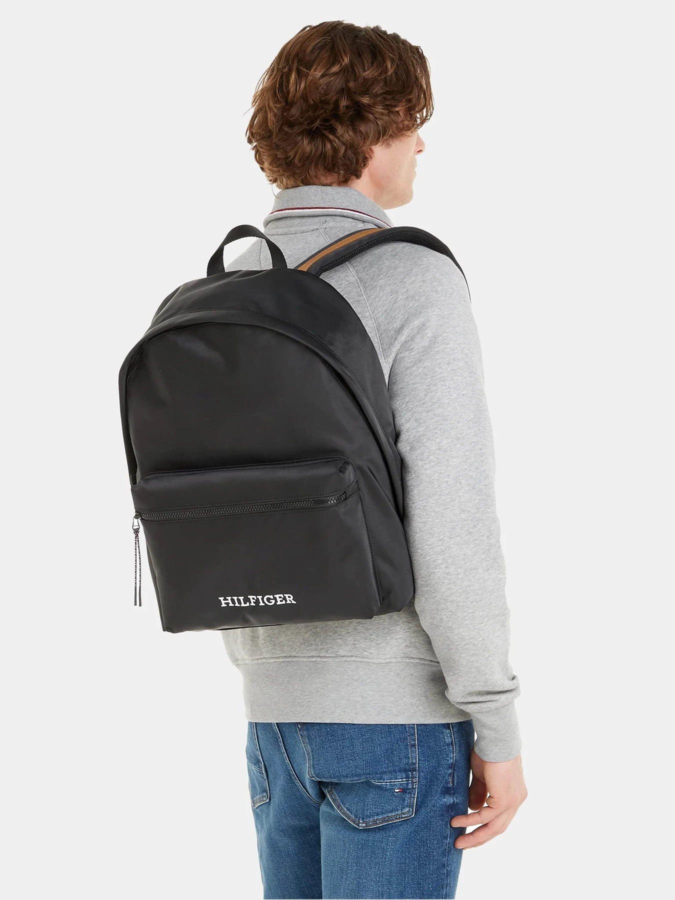 Рюкзаки Tommy Hilfiger Th Monotype Dome Backpack модель AM0AM12112-BDS Рюкзаки Tommy Hilfiger Th Monotype Dome Backpack модель AM0AM12112-BDS Фото
