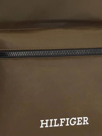 Рюкзаки Tommy Hilfiger Th Monotype Dome Backpack модель AM0AM12112-RBN Фото