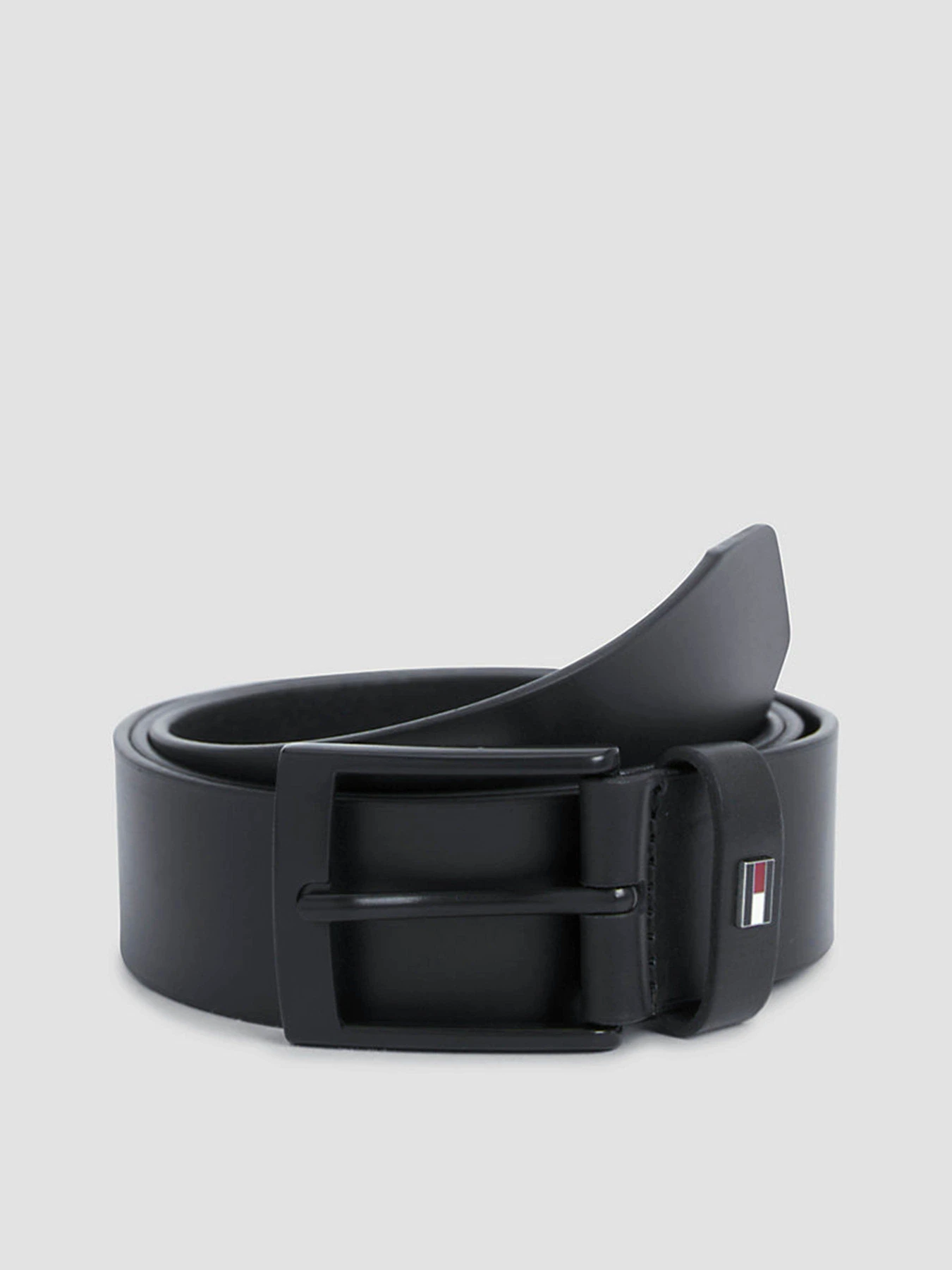 Ремни Tommy Hilfiger ADAN ENAMEL FLAG LEATHER модель AM0AM11458-BDS Фото