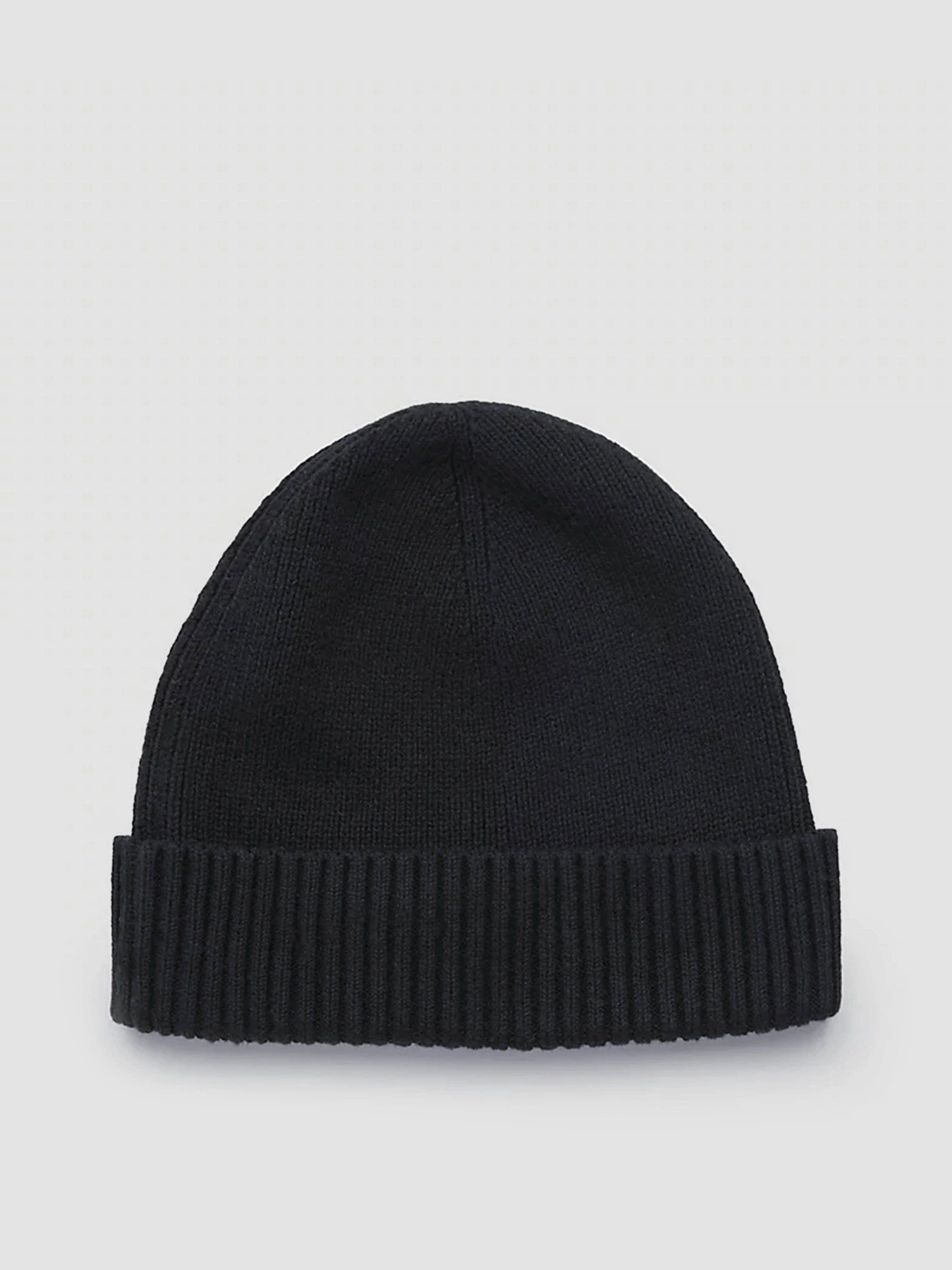 Шапки та кепки Tommy Hilfiger Essential Flag Beanie модель AM0AM10337-BDS Шапки та кепки Tommy Hilfiger Essential Flag Beanie модель AM0AM10337-BDS Фото
