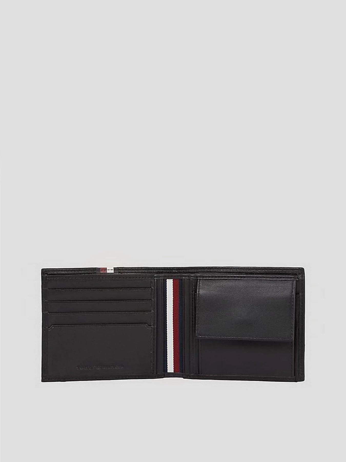 Гаманці Tommy Hilfiger Th Corp Leather Cc And Coin модель AM0AM11601-BDS Гаманці Tommy Hilfiger Th Corp Leather Cc And Coin модель AM0AM11601-BDS Фото