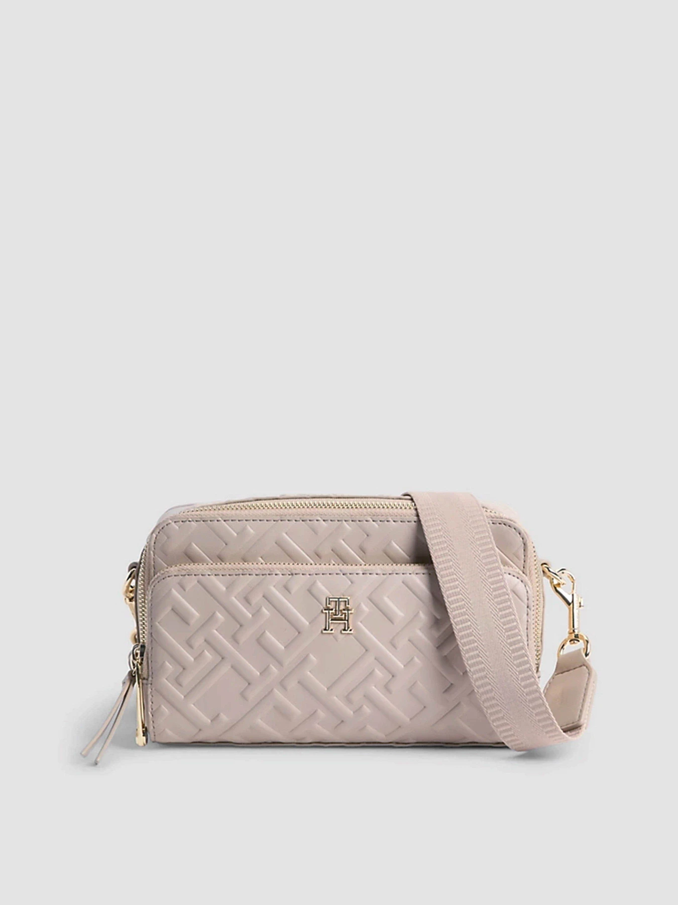 Сумки Tommy Hilfiger модель AW0AW15208-ABO Сумки Tommy Hilfiger модель AW0AW15208-ABO Фото
