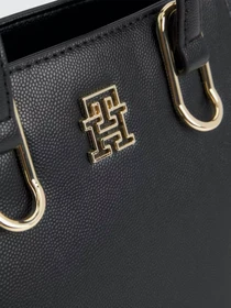 Сумки Tommy Hilfiger Th Timeless Med Tote модель AW0AW15223-BDS Фото