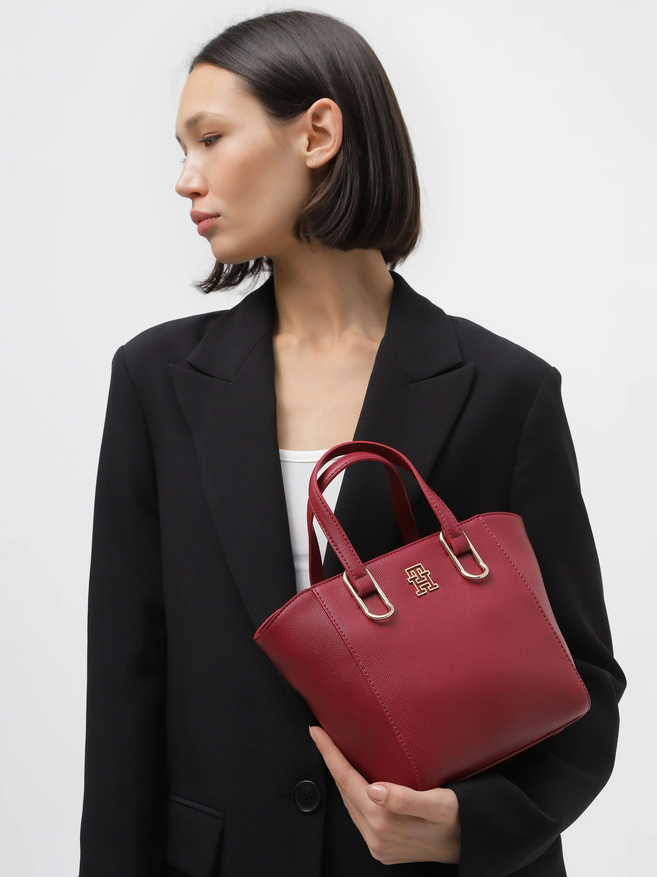 Сумки Tommy Hilfiger Th Timeless Med Tote модель AW0AW15223-XJS Фото