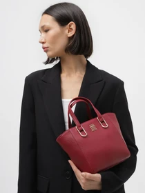 Сумки Tommy Hilfiger Th Timeless Med Tote модель AW0AW15223-XJS Фото