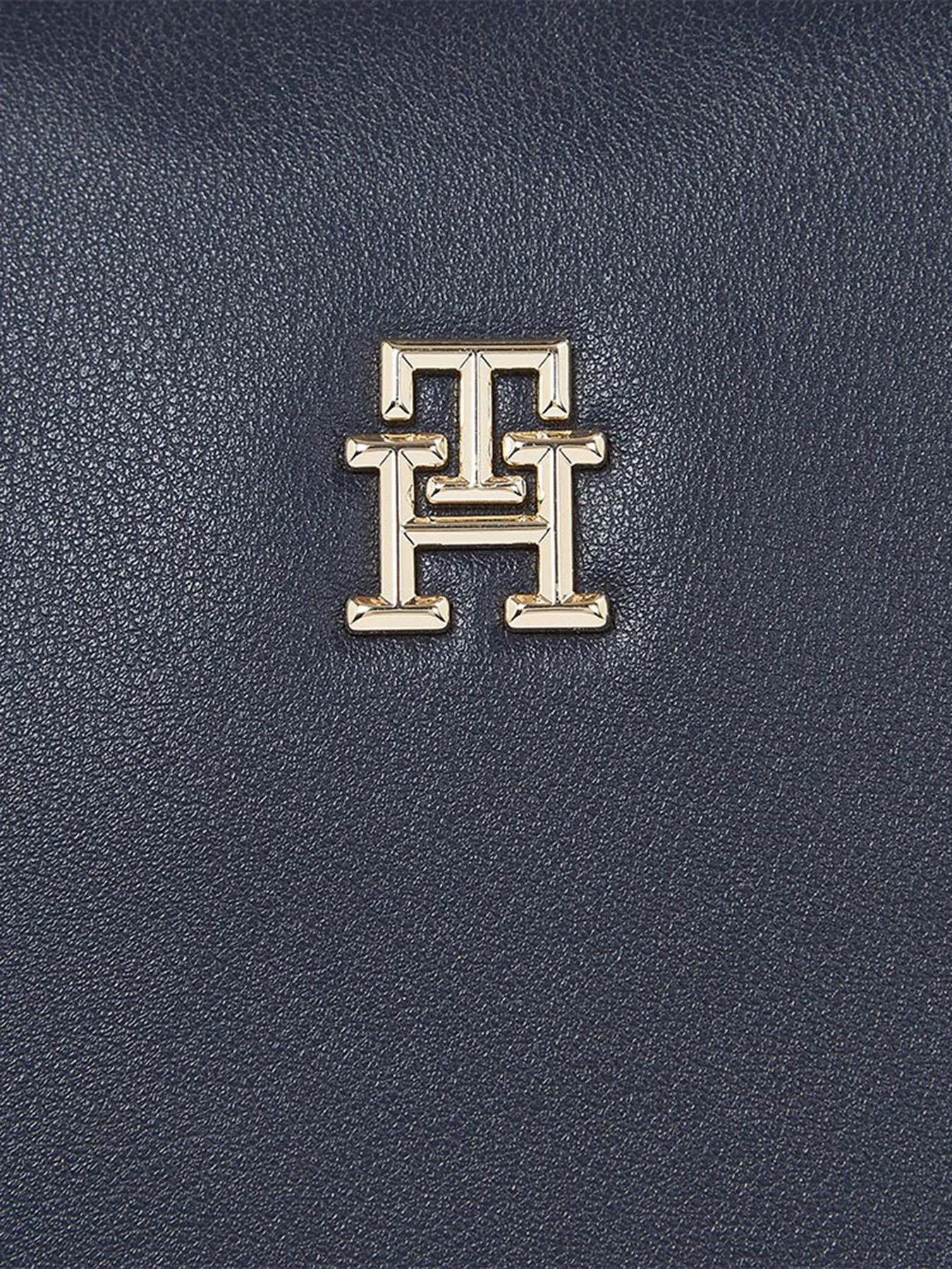 Сумки Tommy Hilfiger модель AW0AW15592-DW6 Сумки Tommy Hilfiger модель AW0AW15592-DW6 Фото