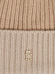 Шапки и кепки Tommy Hilfiger Limitless Chic модель AW0AW15299-ABH Фото