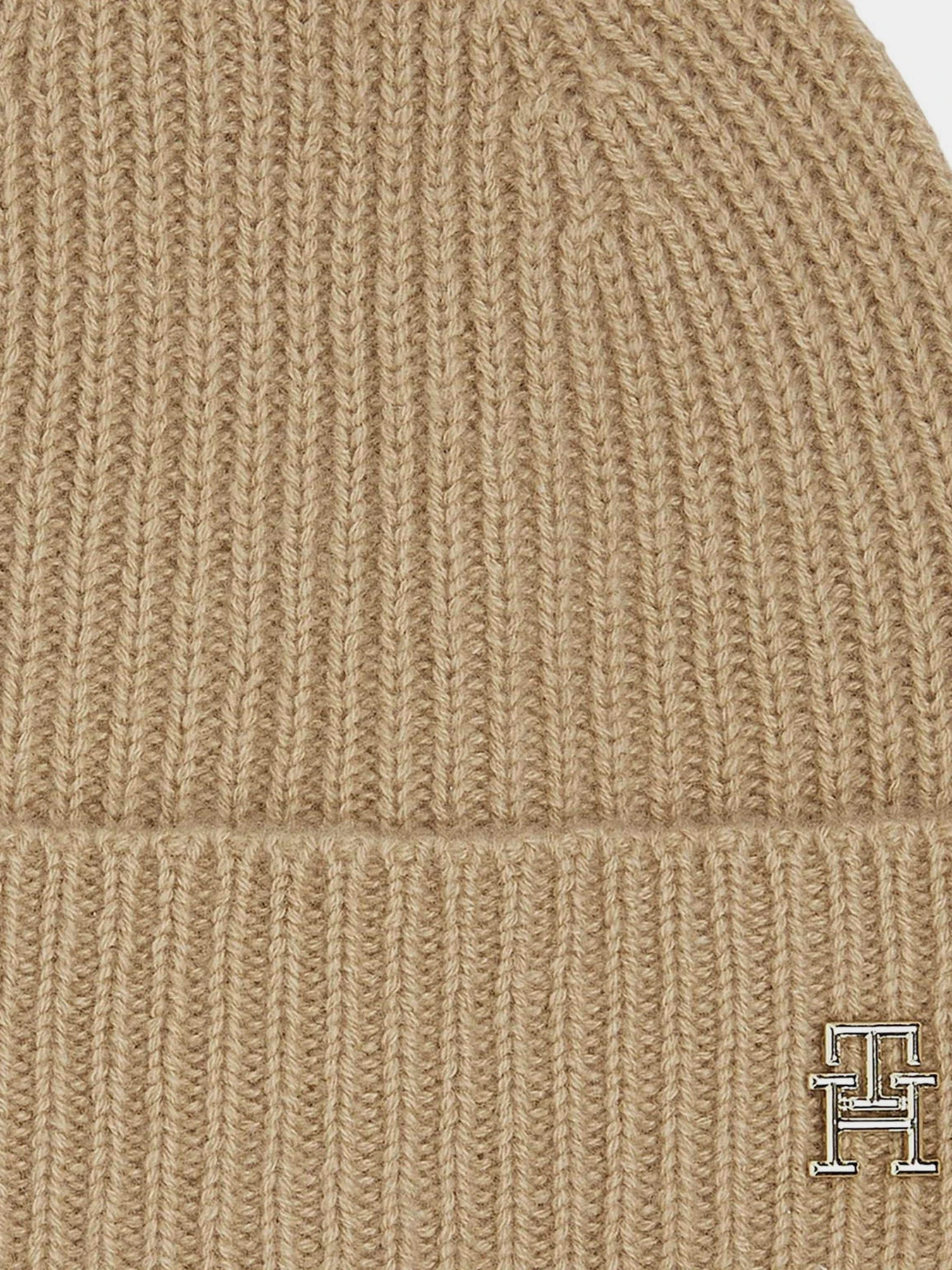 Шапки и кепки Tommy Hilfiger
Cashmere Chic модель AW0AW15321-RBL Шапки и кепки Tommy Hilfiger
Cashmere Chic модель AW0AW15321-RBL Фото