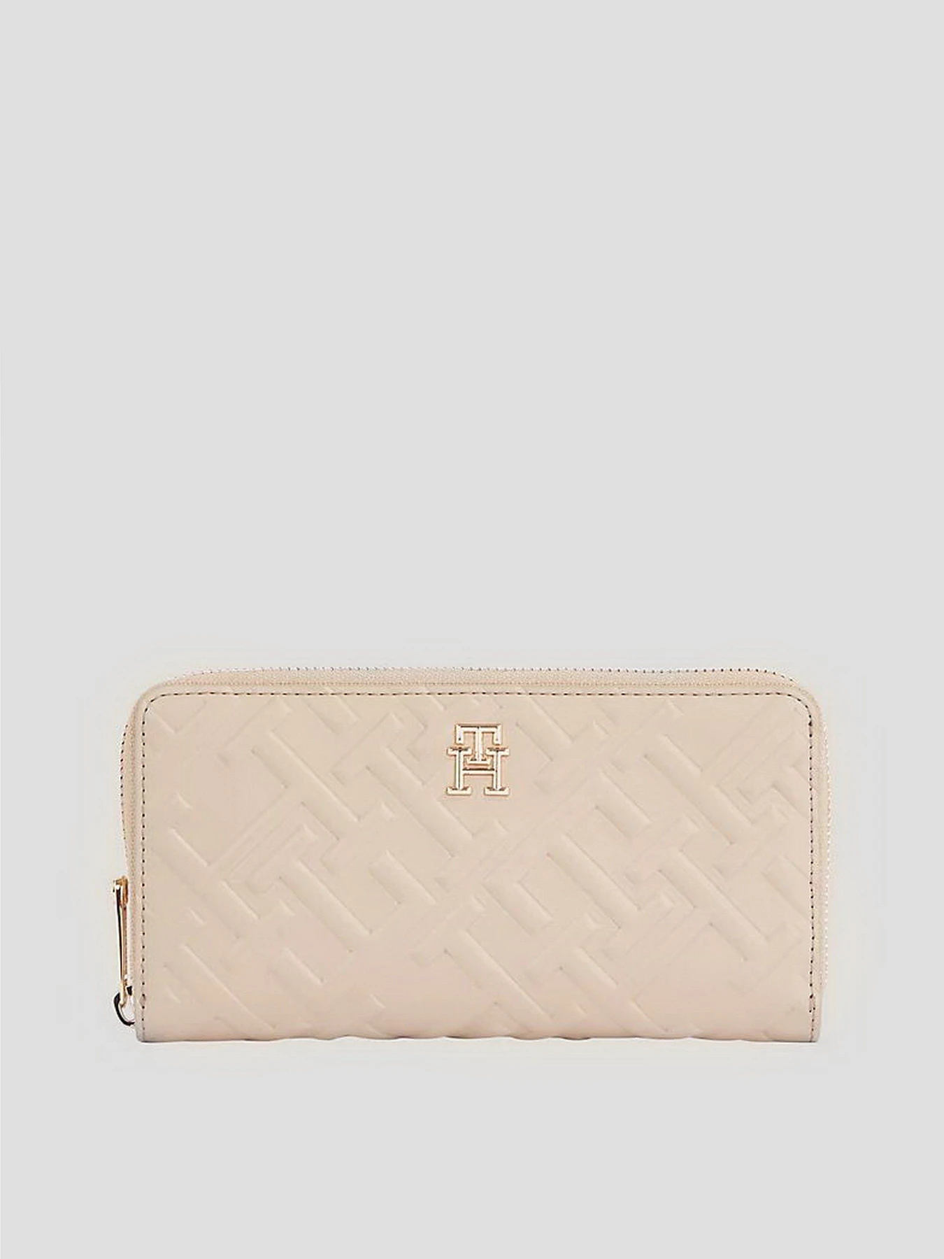Кошельки Tommy Hilfiger Iconic Tommy Large Za Mono модель AW0AW15272-ABO Кошельки Tommy Hilfiger Iconic Tommy Large Za Mono модель AW0AW15272-ABO Фото