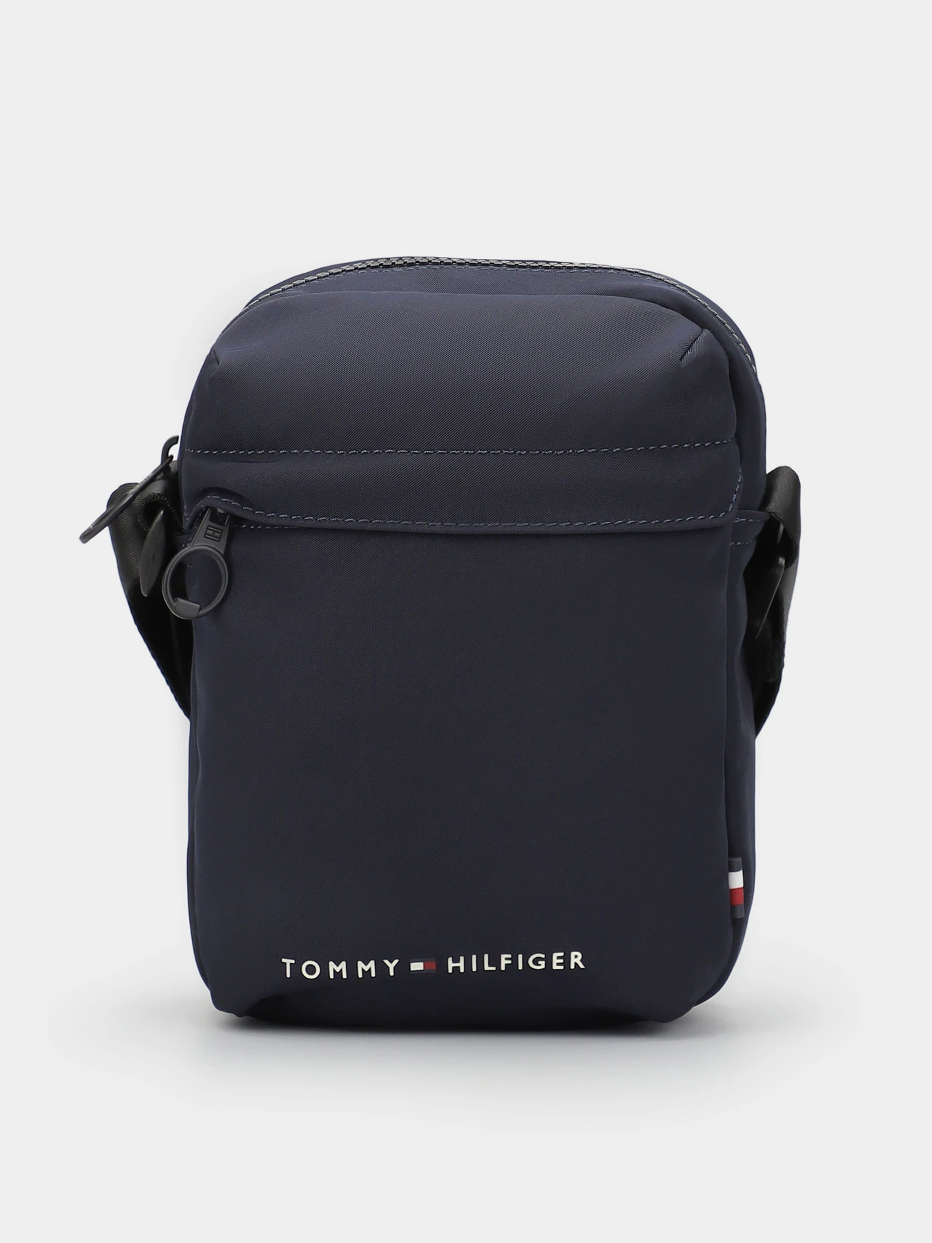 Сумки Tommy Hilfiger модель AM0AM11790-DW6 Сумки Tommy Hilfiger модель AM0AM11790-DW6 Фото