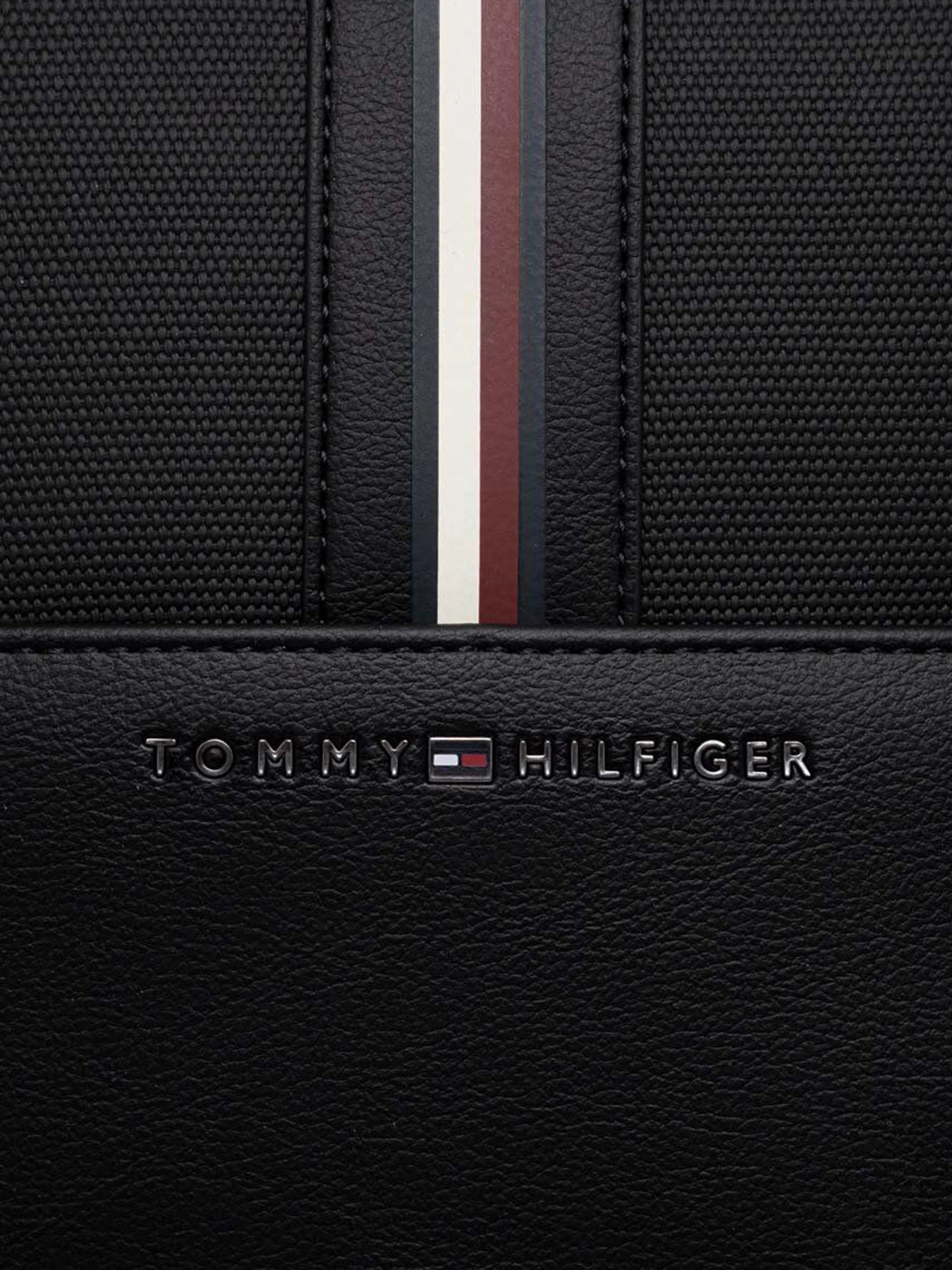Рюкзаки Tommy Hilfiger модель AM0AM11828-BDS Рюкзаки Tommy Hilfiger модель AM0AM11828-BDS Фото