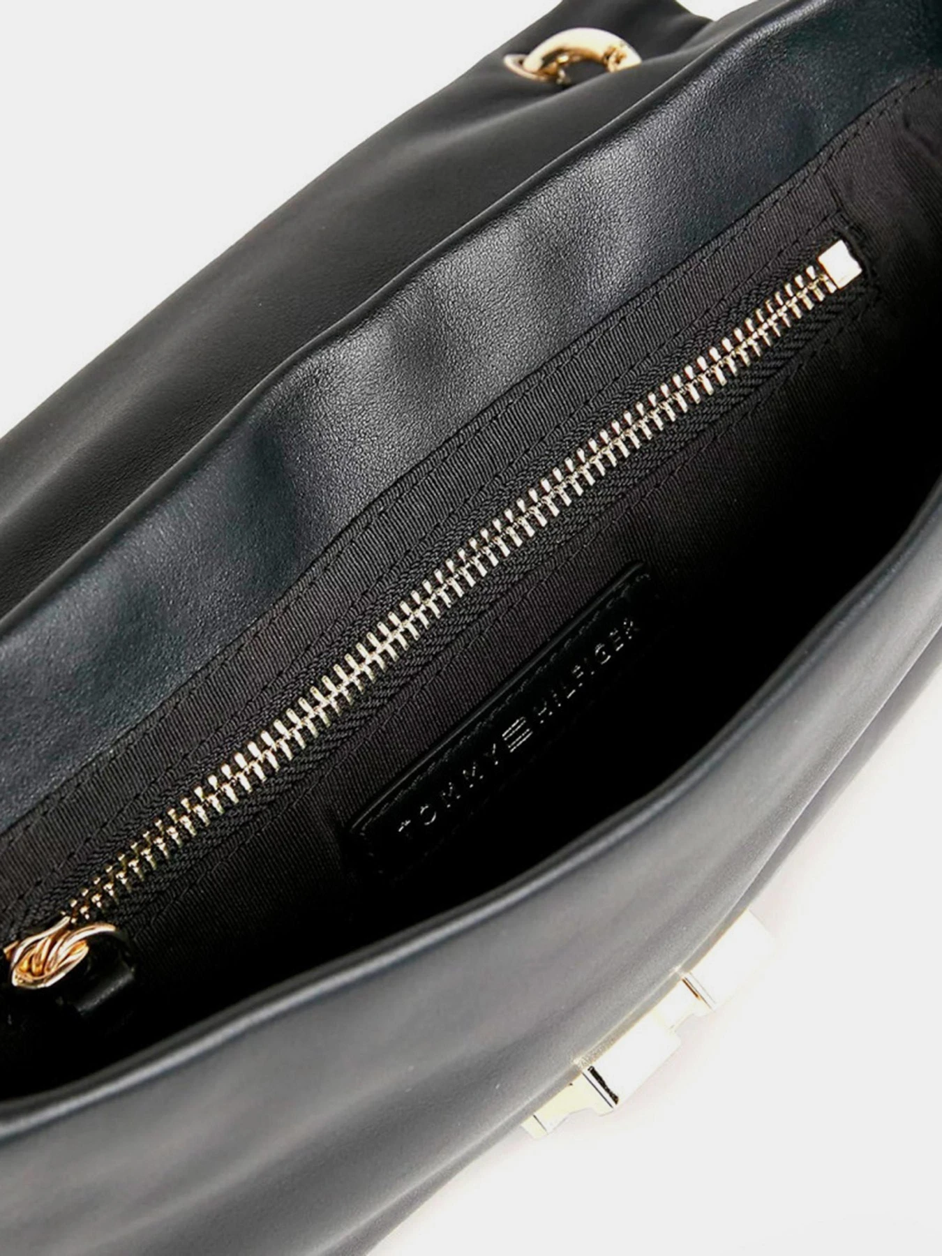 Сумки Tommy Hilfiger модель AW0AW15685-BDS Сумки Tommy Hilfiger модель AW0AW15685-BDS Фото