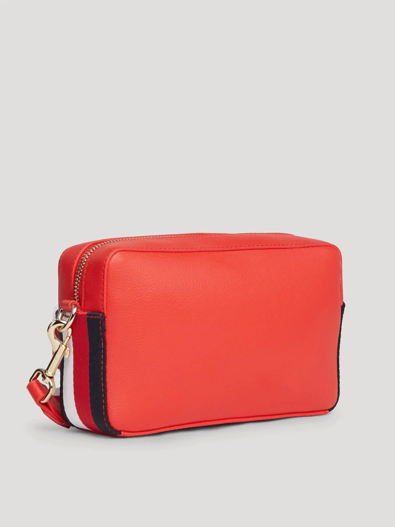 Сумки Tommy Hilfiger модель AW0AW15707-XND Сумки Tommy Hilfiger модель AW0AW15707-XND Фото