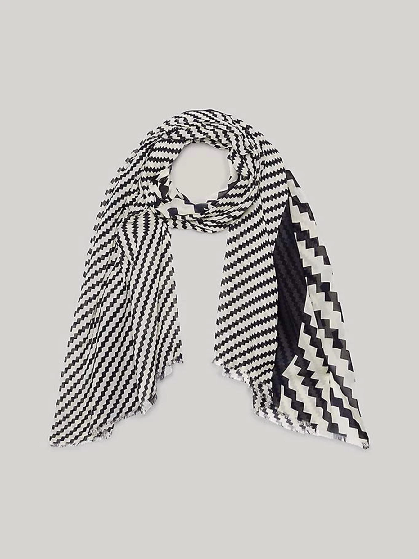 Шарфи та хустки Tommy Hilfiger модель AW0AW15787-DW6 Шарфи та хустки Tommy Hilfiger модель AW0AW15787-DW6 Фото