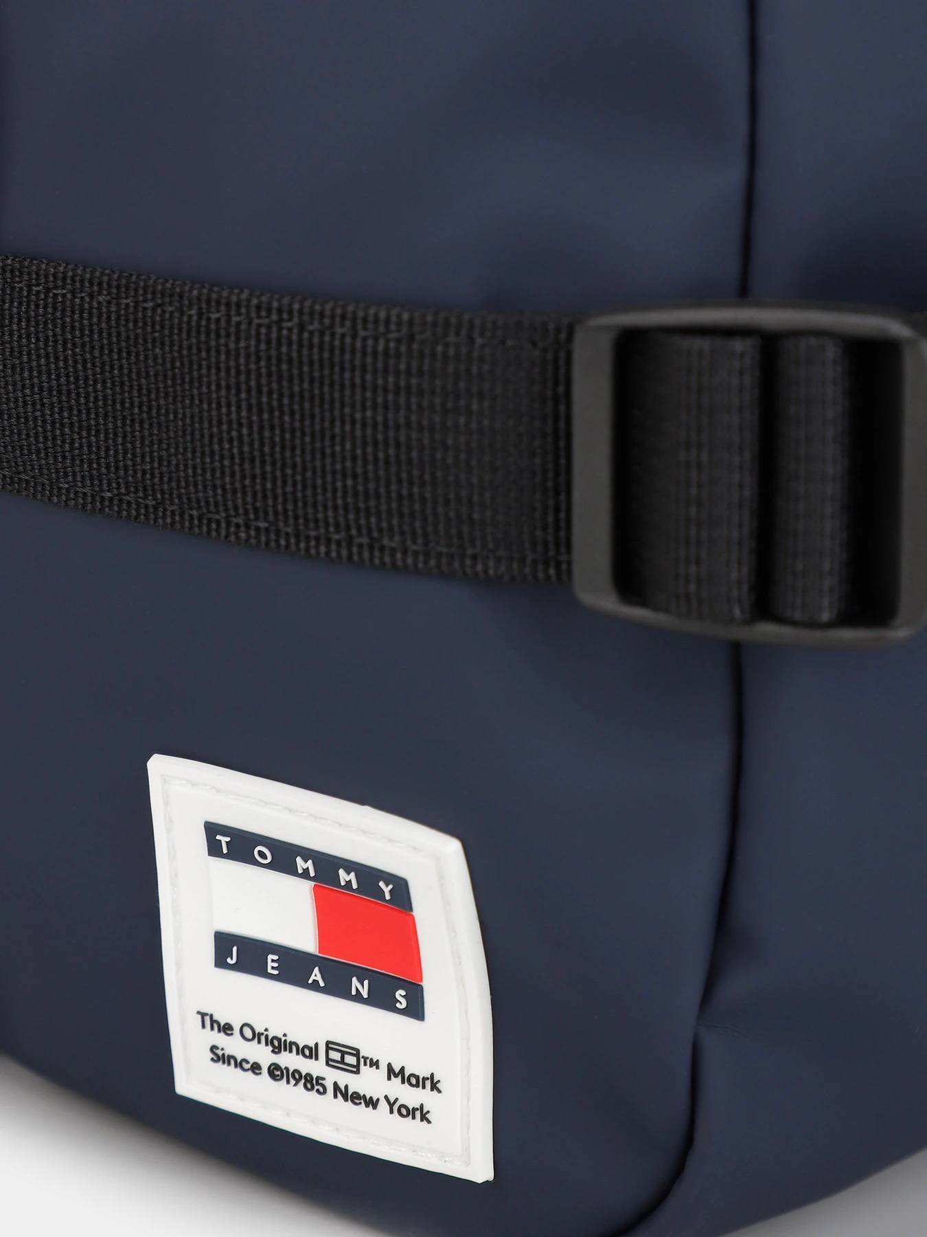 Рюкзаки Tommy Hilfiger модель AM0AM11961-C1G Рюкзаки Tommy Hilfiger модель AM0AM11961-C1G Фото
