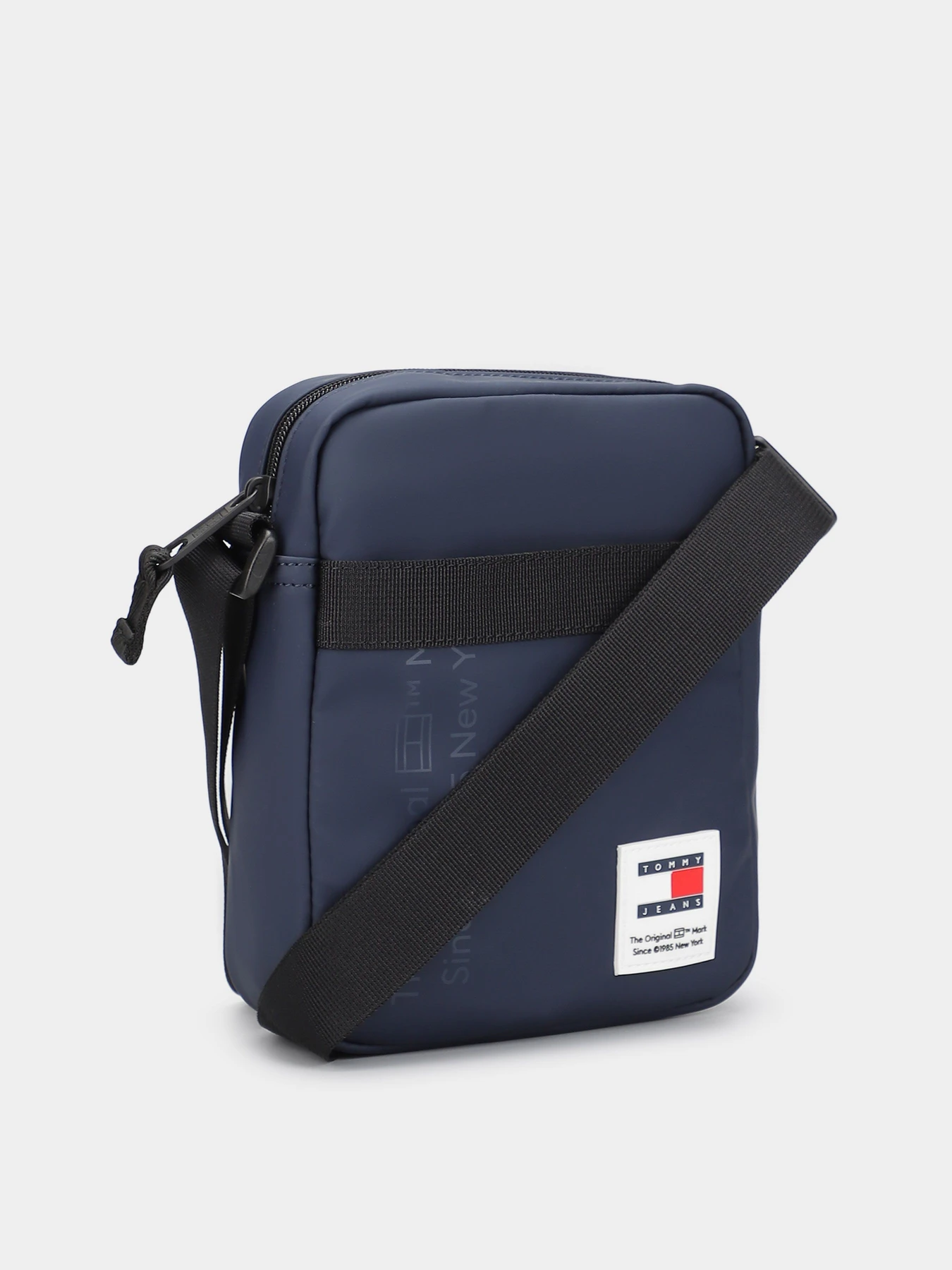 Сумки Tommy Hilfiger модель AM0AM11962-C1G Сумки Tommy Hilfiger модель AM0AM11962-C1G Фото