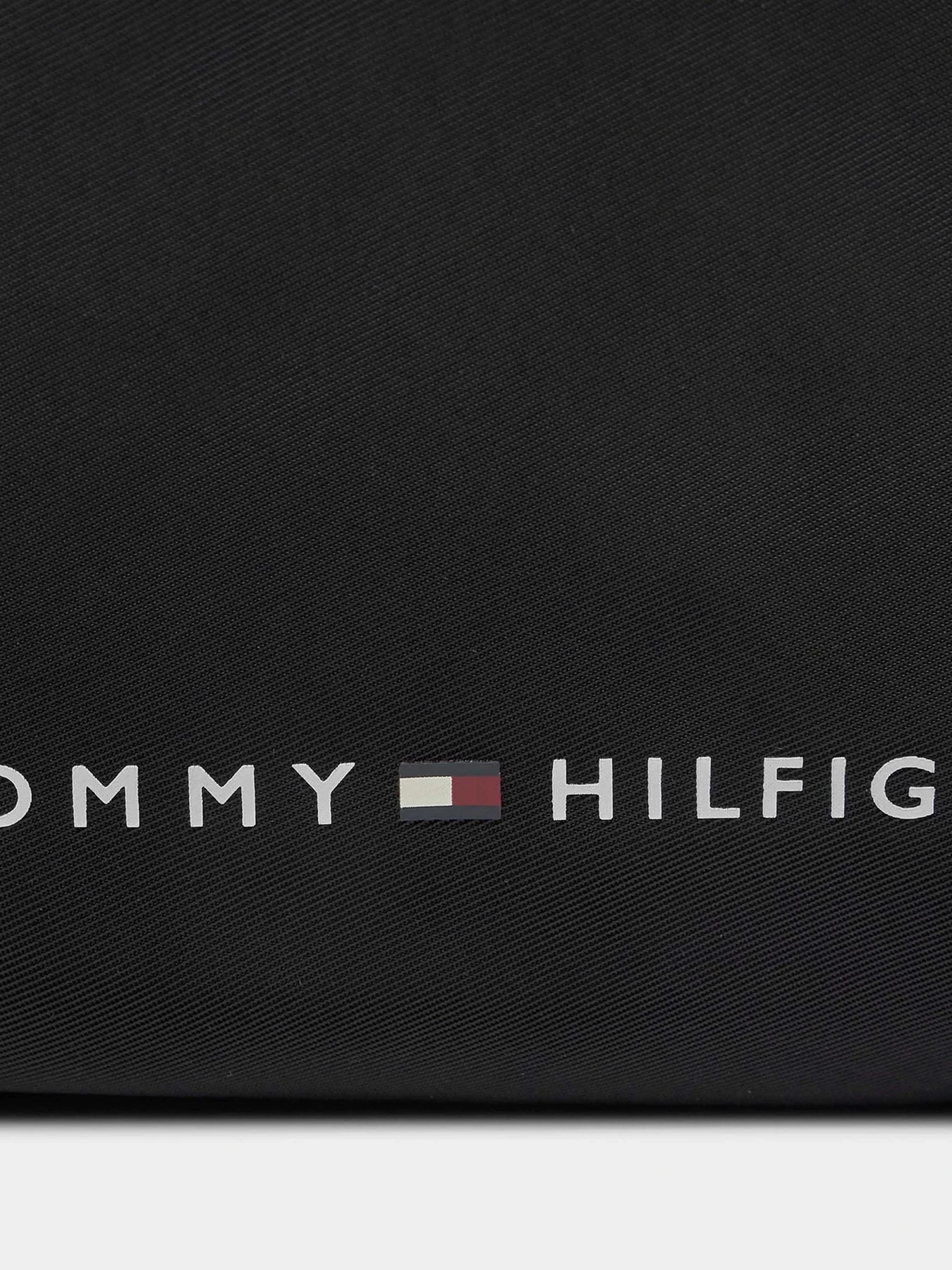 Сумки Tommy Hilfiger модель AM0AM11790-BDS Сумки Tommy Hilfiger модель AM0AM11790-BDS Фото