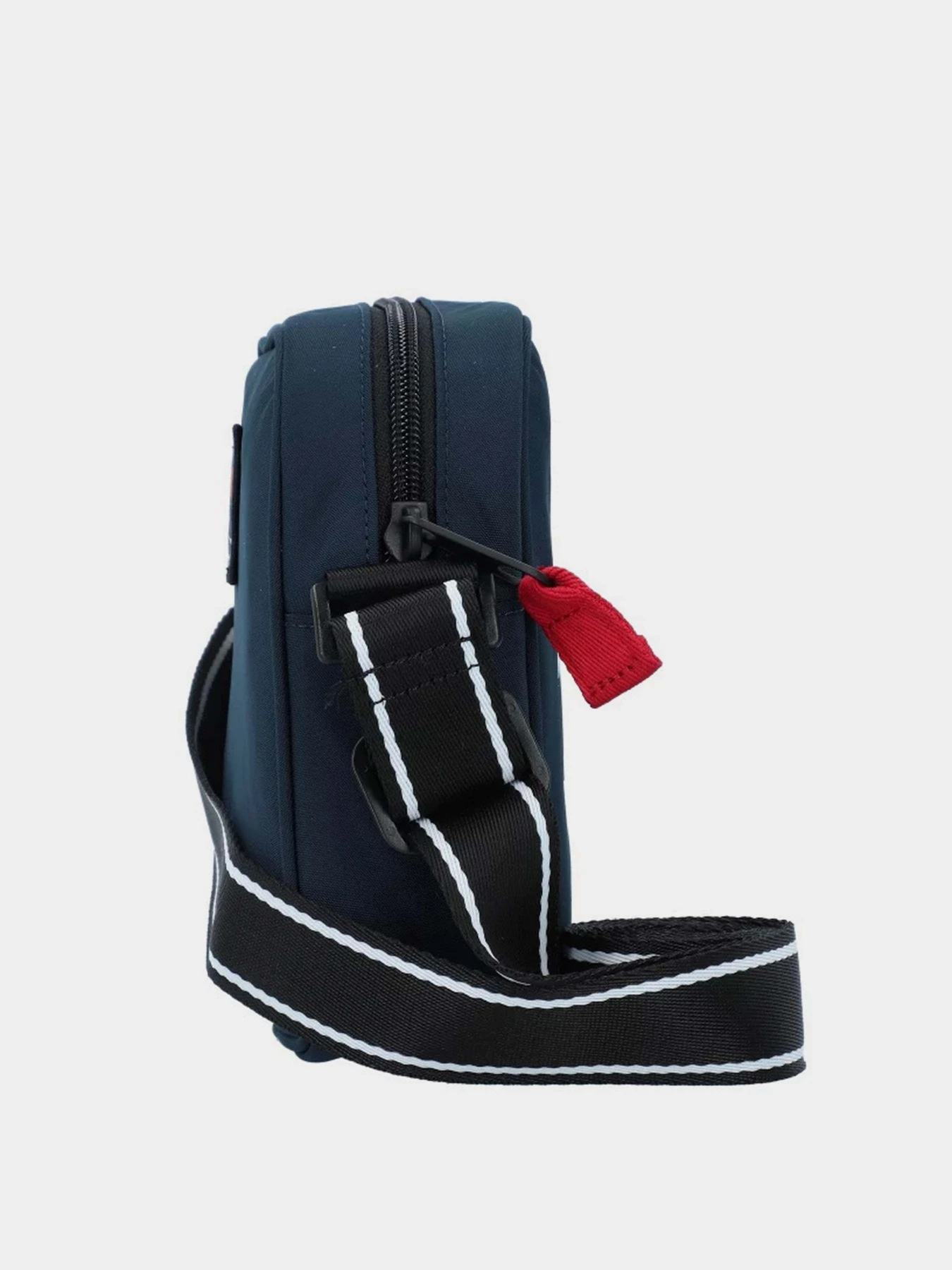Сумки Tommy Hilfiger модель AM0AM12132-C1G Сумки Tommy Hilfiger модель AM0AM12132-C1G Фото