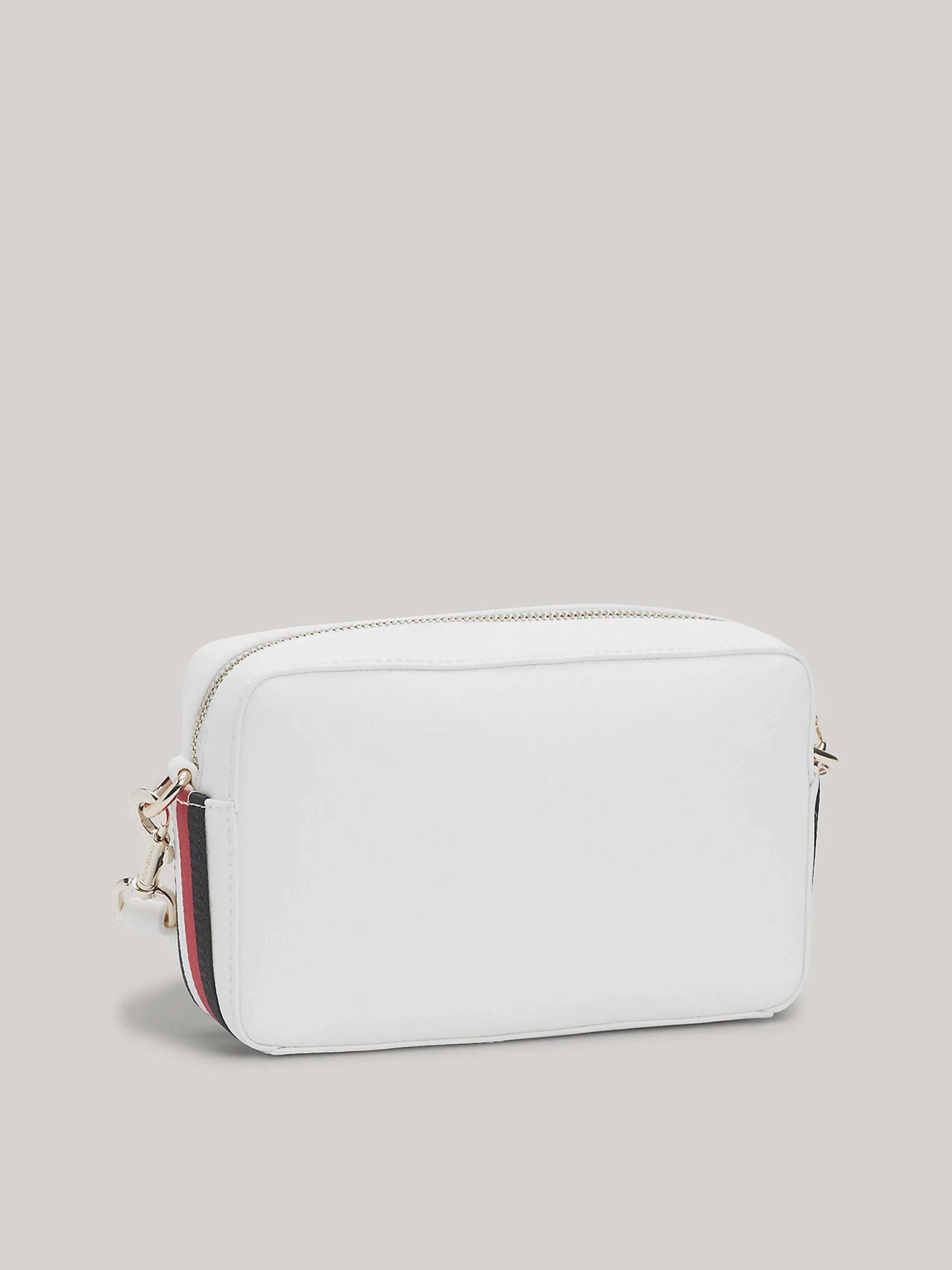 Сумки Tommy Hilfiger модель AW0AW15707-YBL Сумки Tommy Hilfiger модель AW0AW15707-YBL Фото