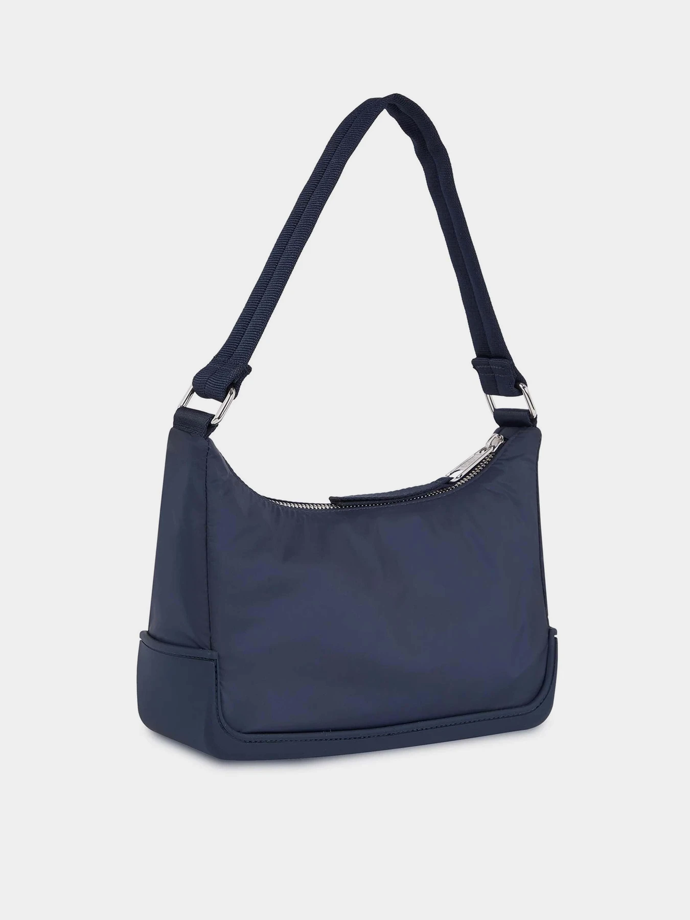 Сумки Tommy Hilfiger модель AW0AW15949-C1G Сумки Tommy Hilfiger модель AW0AW15949-C1G Фото