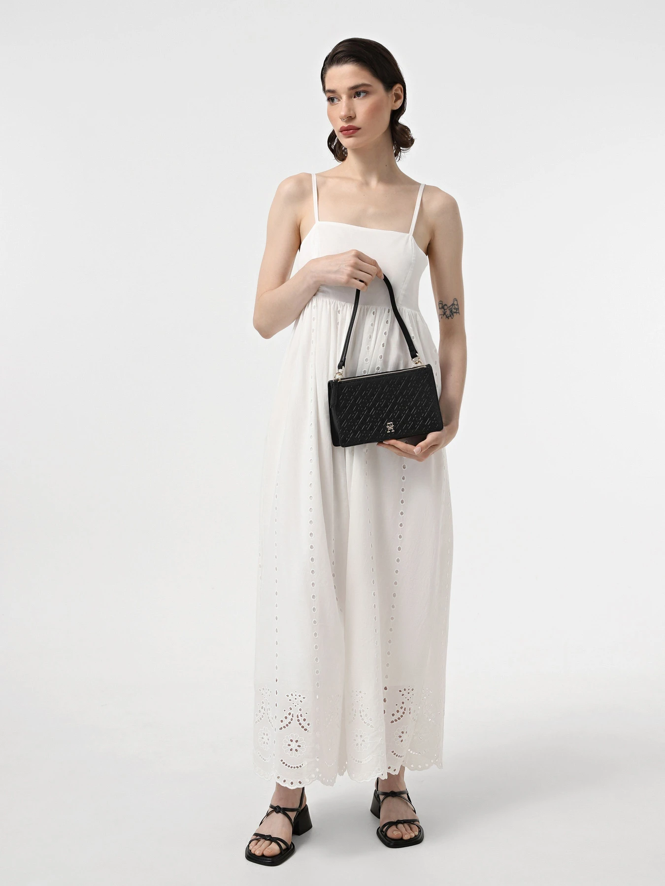 Сумки Tommy Hilfiger модель AW0AW15975-BDS Фото