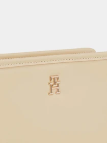 Сумки Tommy Hilfiger модель AW0AW16163-ACR Фото
