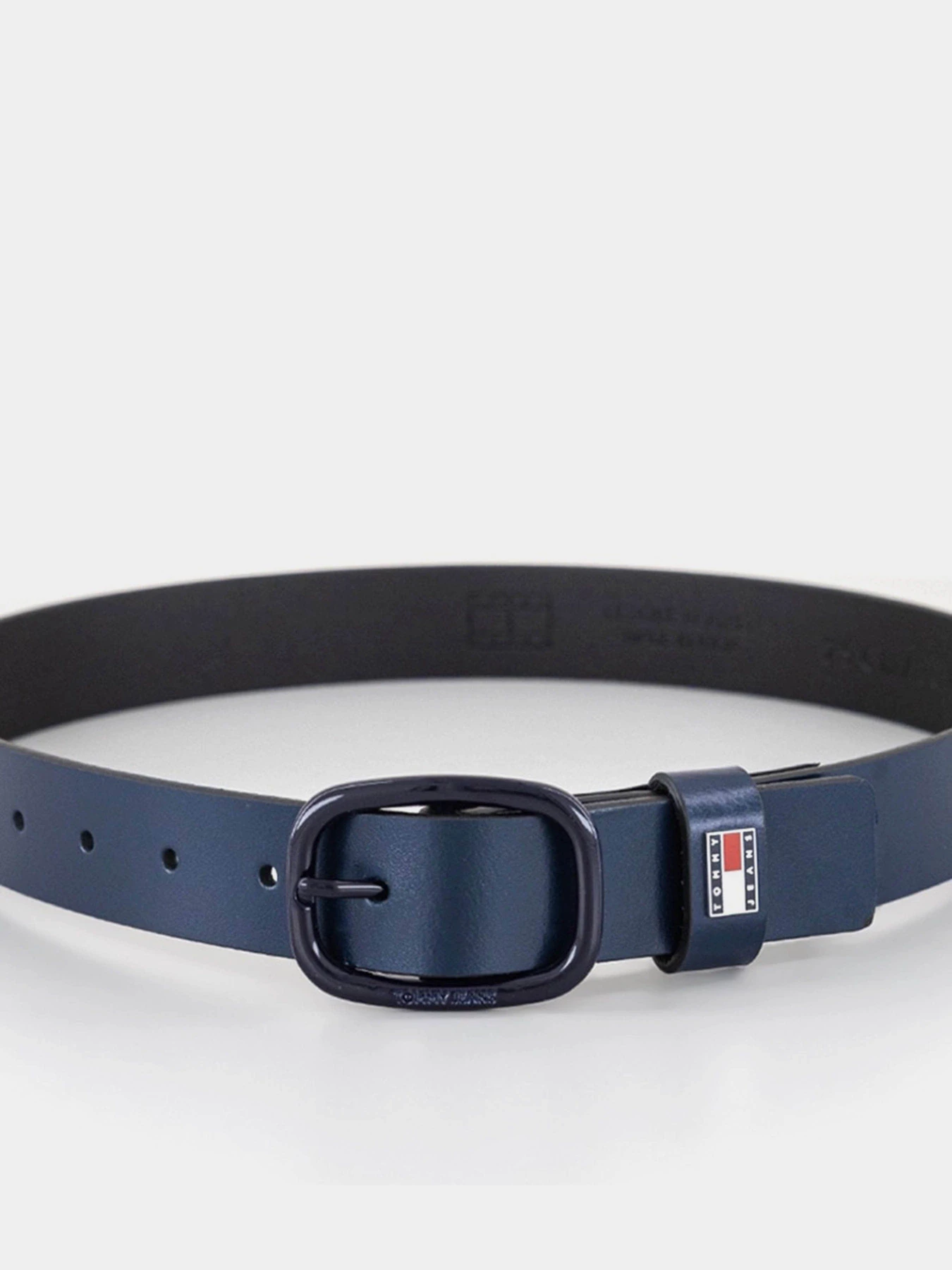Ремни Tommy Hilfiger модель AW0AW16220-C1G Фото