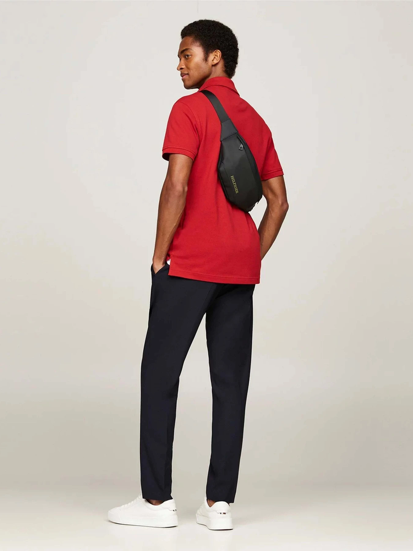 Сумки Tommy Hilfiger модель AM0AM12603-BDS Сумки Tommy Hilfiger модель AM0AM12603-BDS Фото