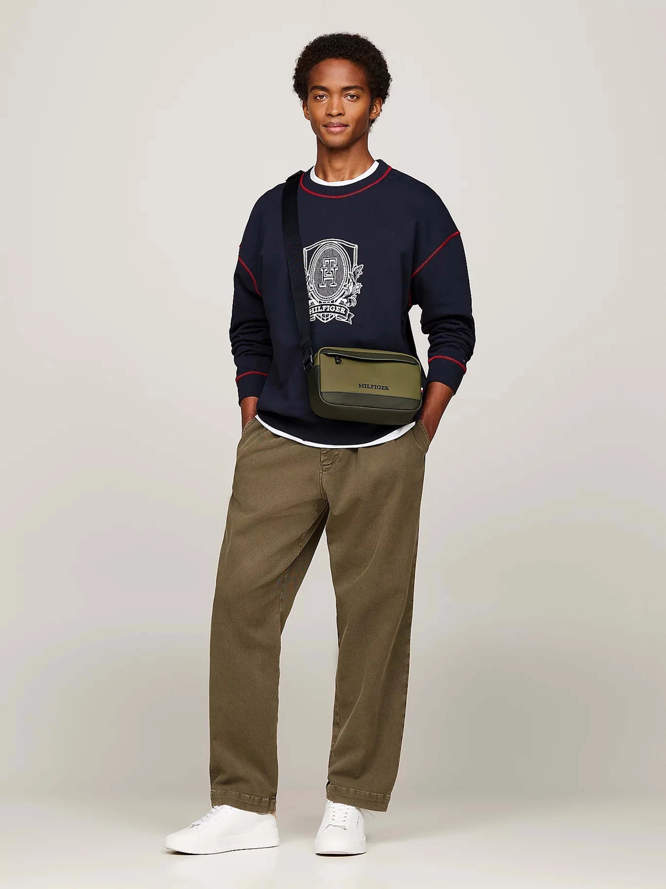 Сумки Tommy Hilfiger модель AM0AM12497-MSH Фото